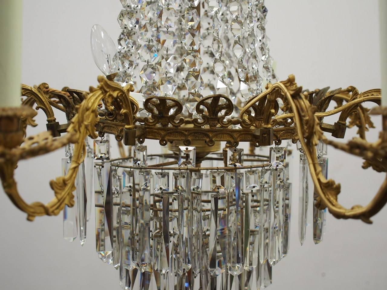 French Crystal and Gilded Brass Chandelier, circa 1880 1