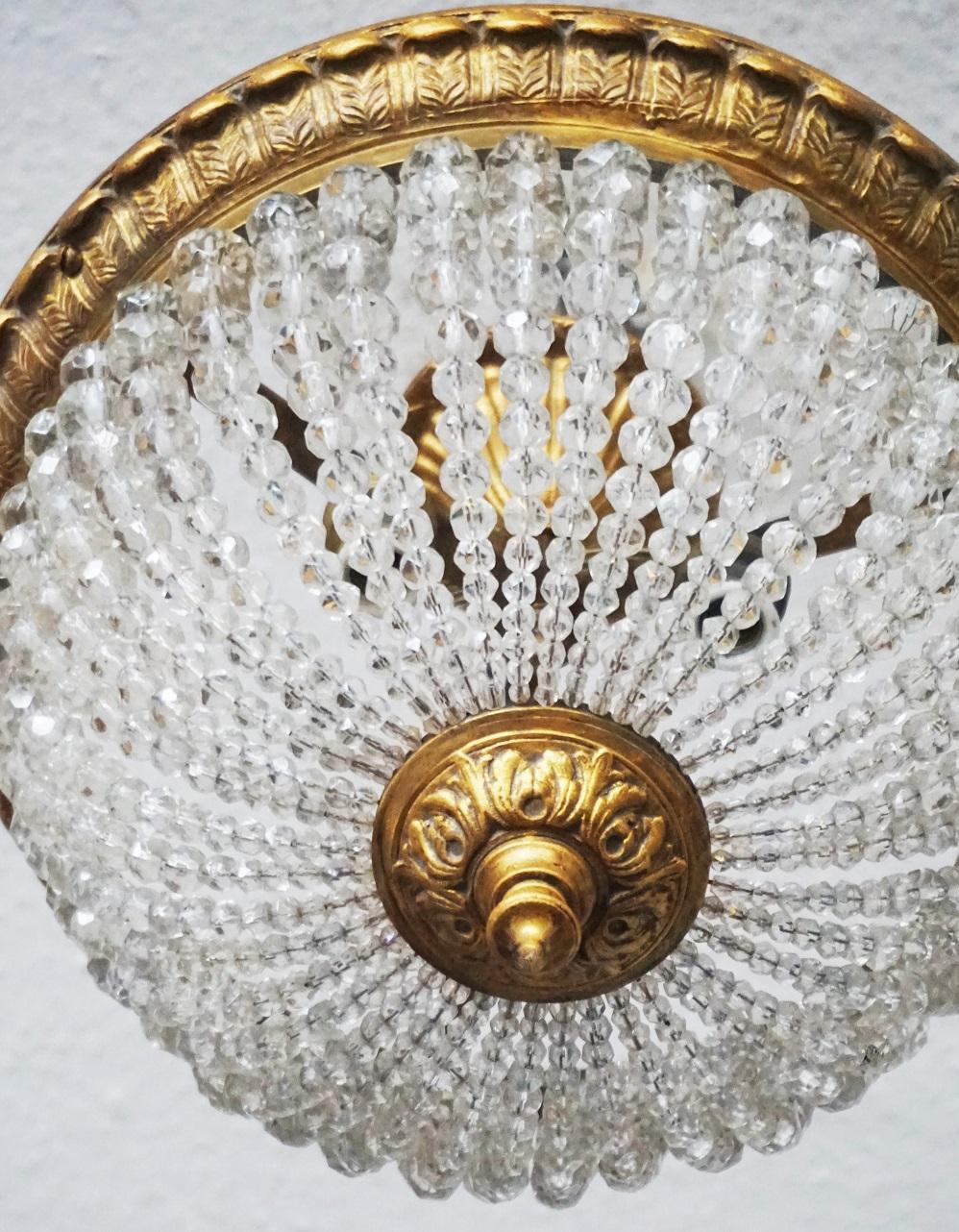 French Crystal Beaded Ceiling Fixture Gilt Bronze Mounts, 1900-1910, Flushmount In Good Condition In Frankfurt am Main, DE