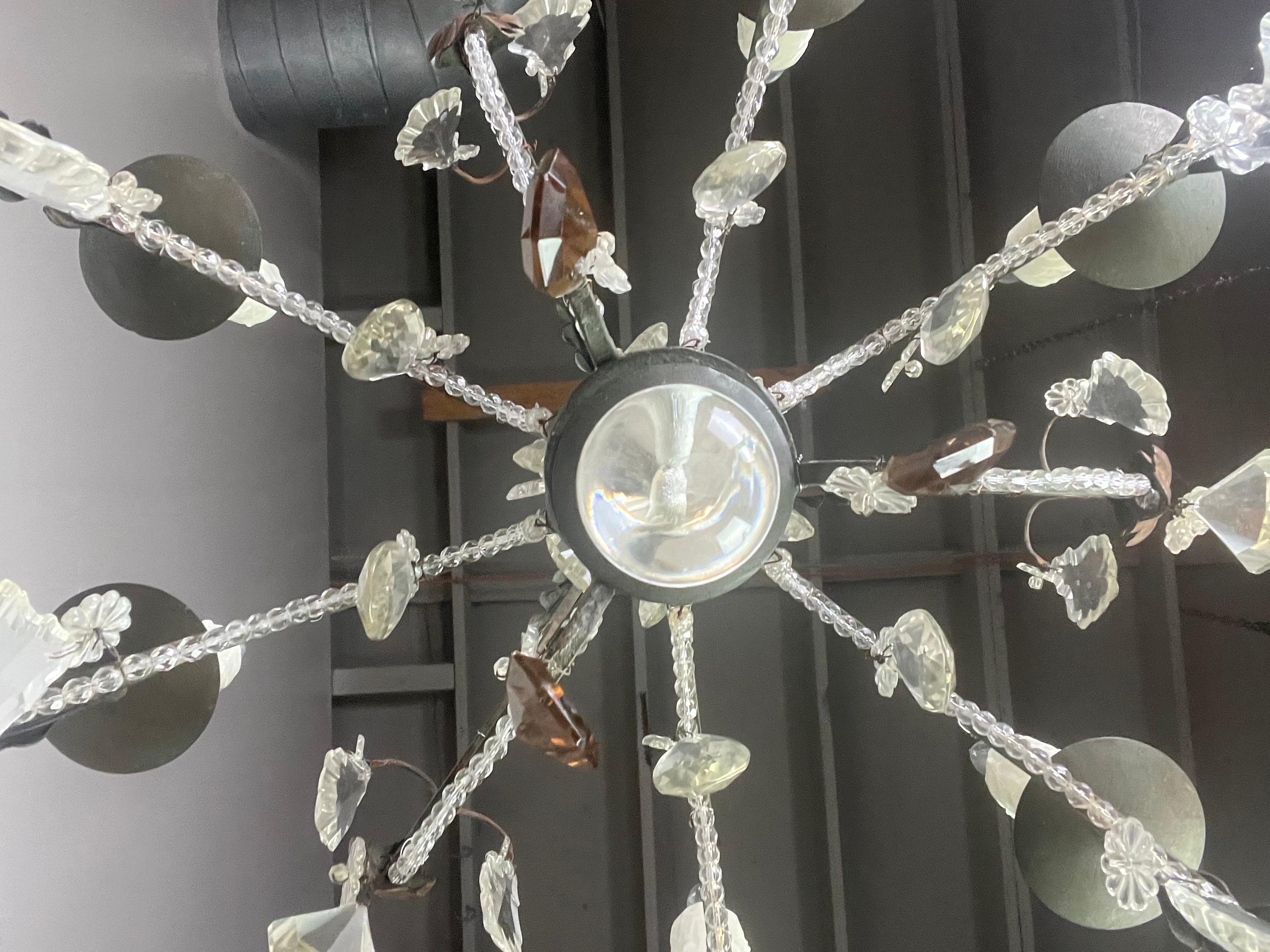 Lampadario di cristallo francese con perline C.I.C. in vendita 7