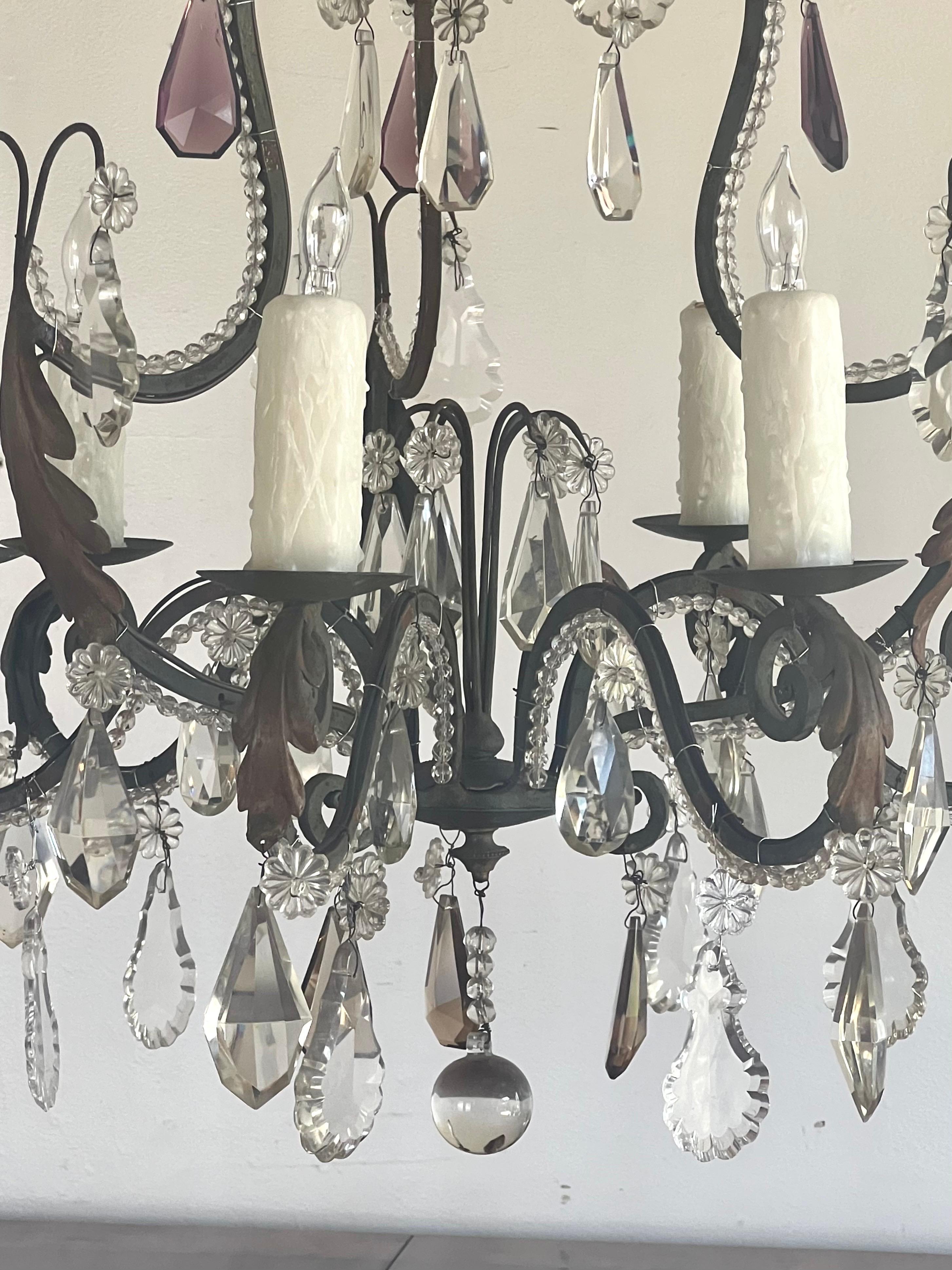 Stile provenzale Lampadario di cristallo francese con perline C.I.C. in vendita