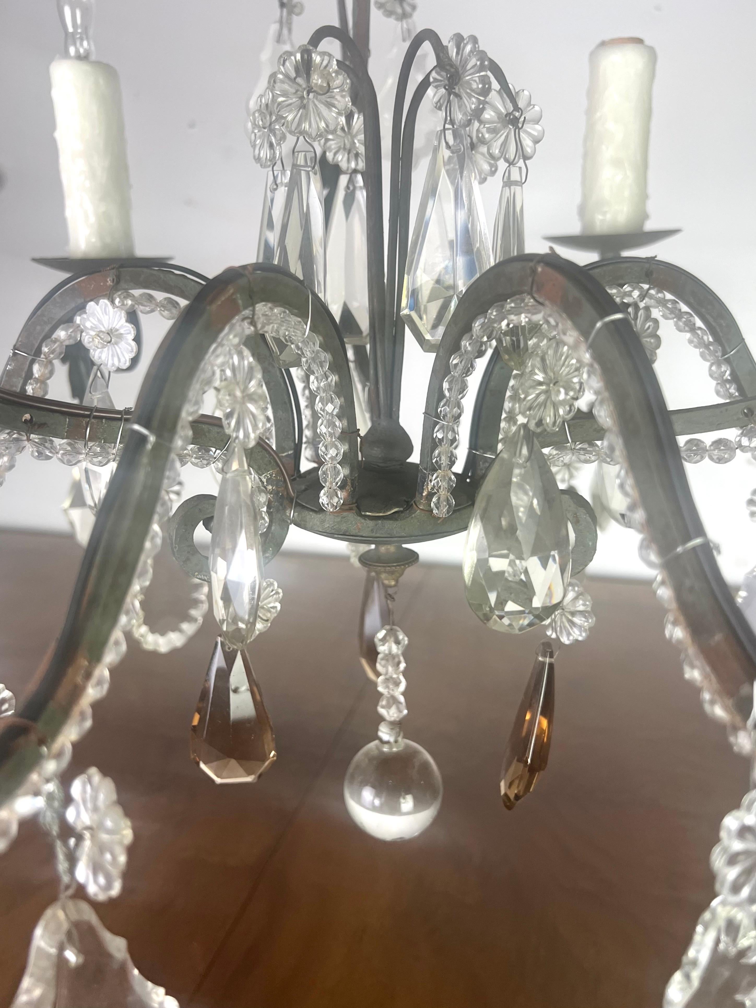 Inizio XX secolo Lampadario di cristallo francese con perline C.I.C. in vendita
