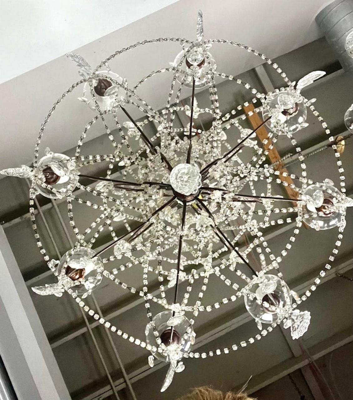 Lampadario francese in cristallo e perline A.I.C. 1930 in vendita 8