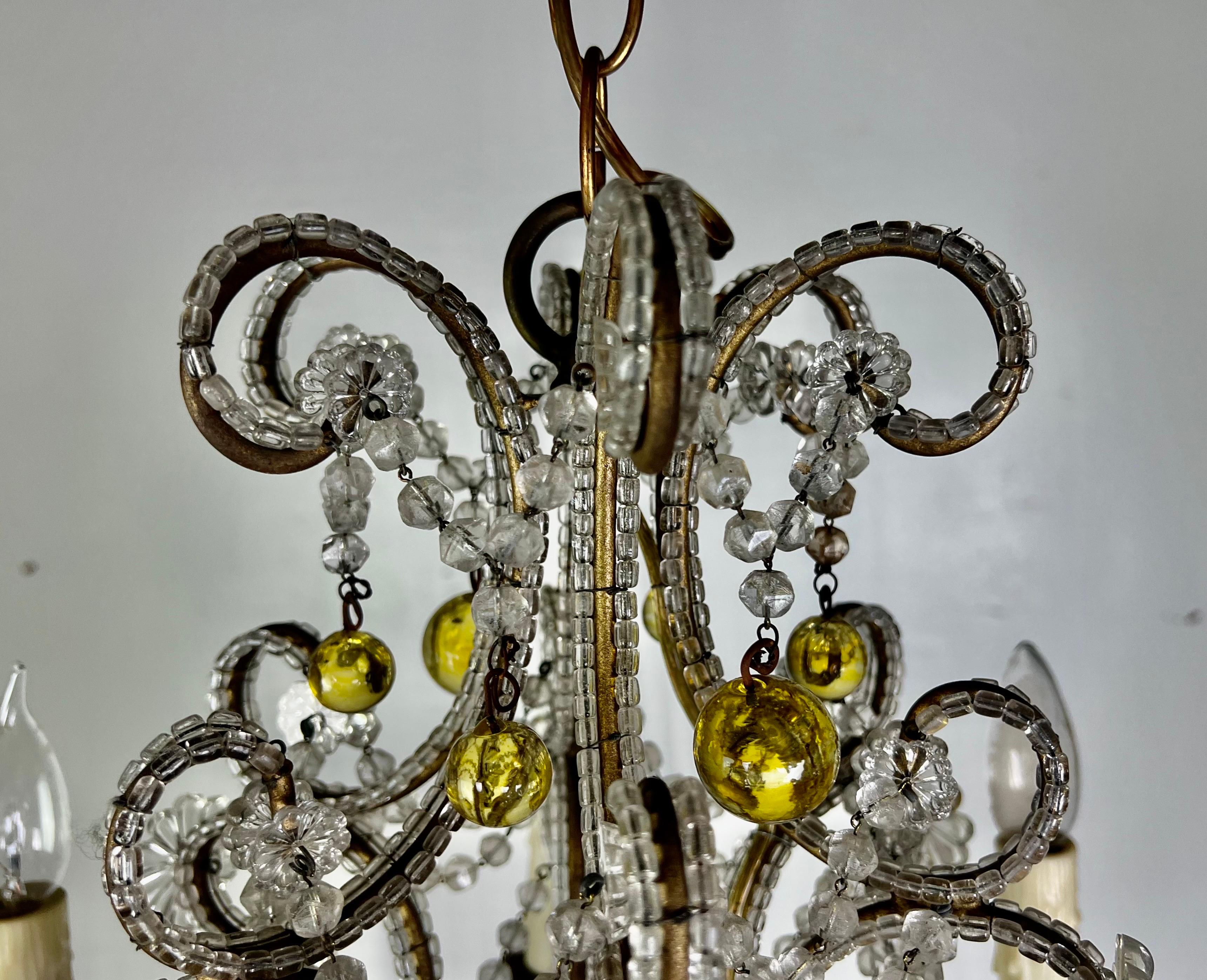Lustre français en perles de cristal avec gouttes d'ambre, vers 1930 en vente 1