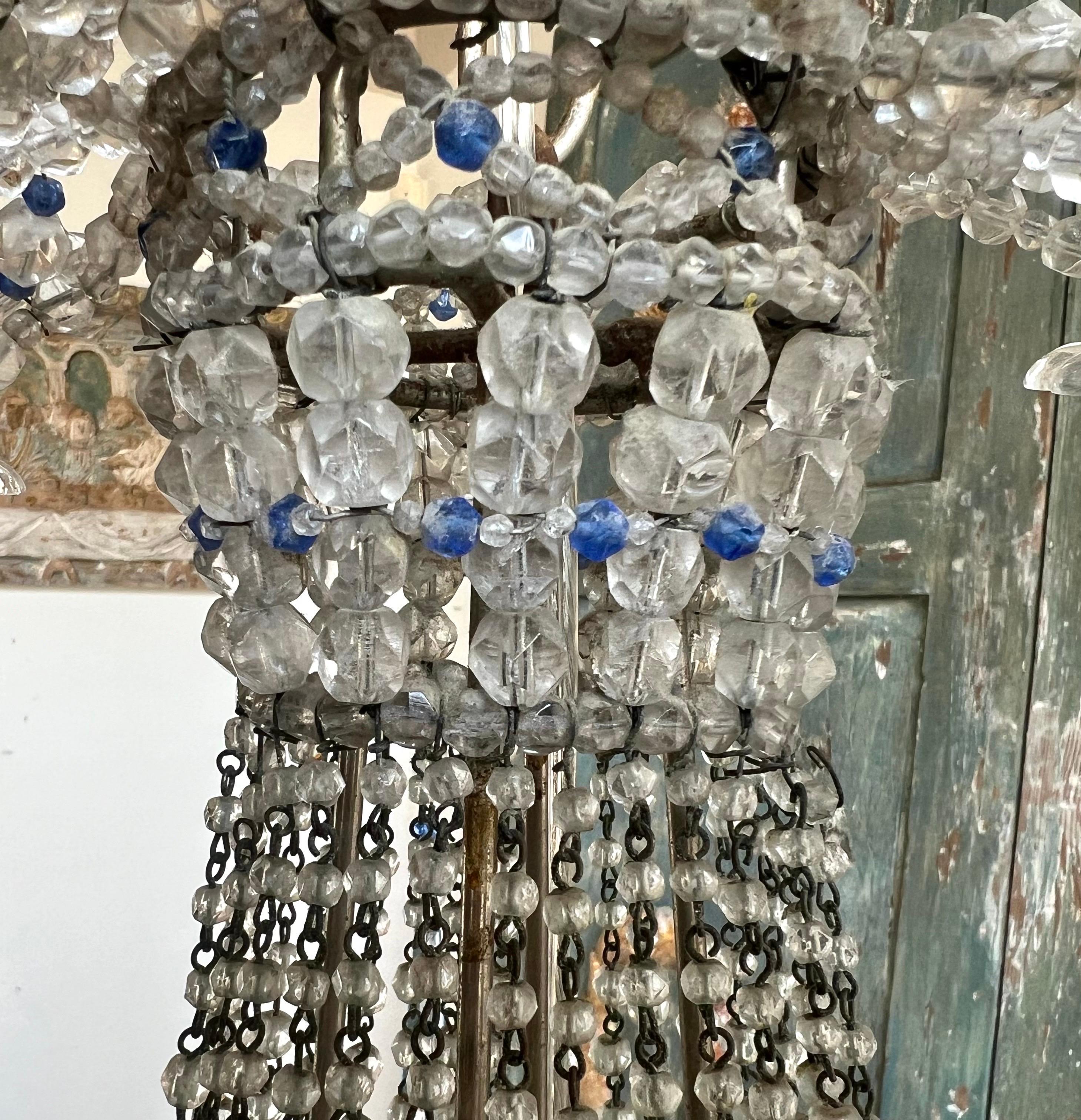 Lampadario francese in cristallo con perline A.I.C. 1930 in vendita 8
