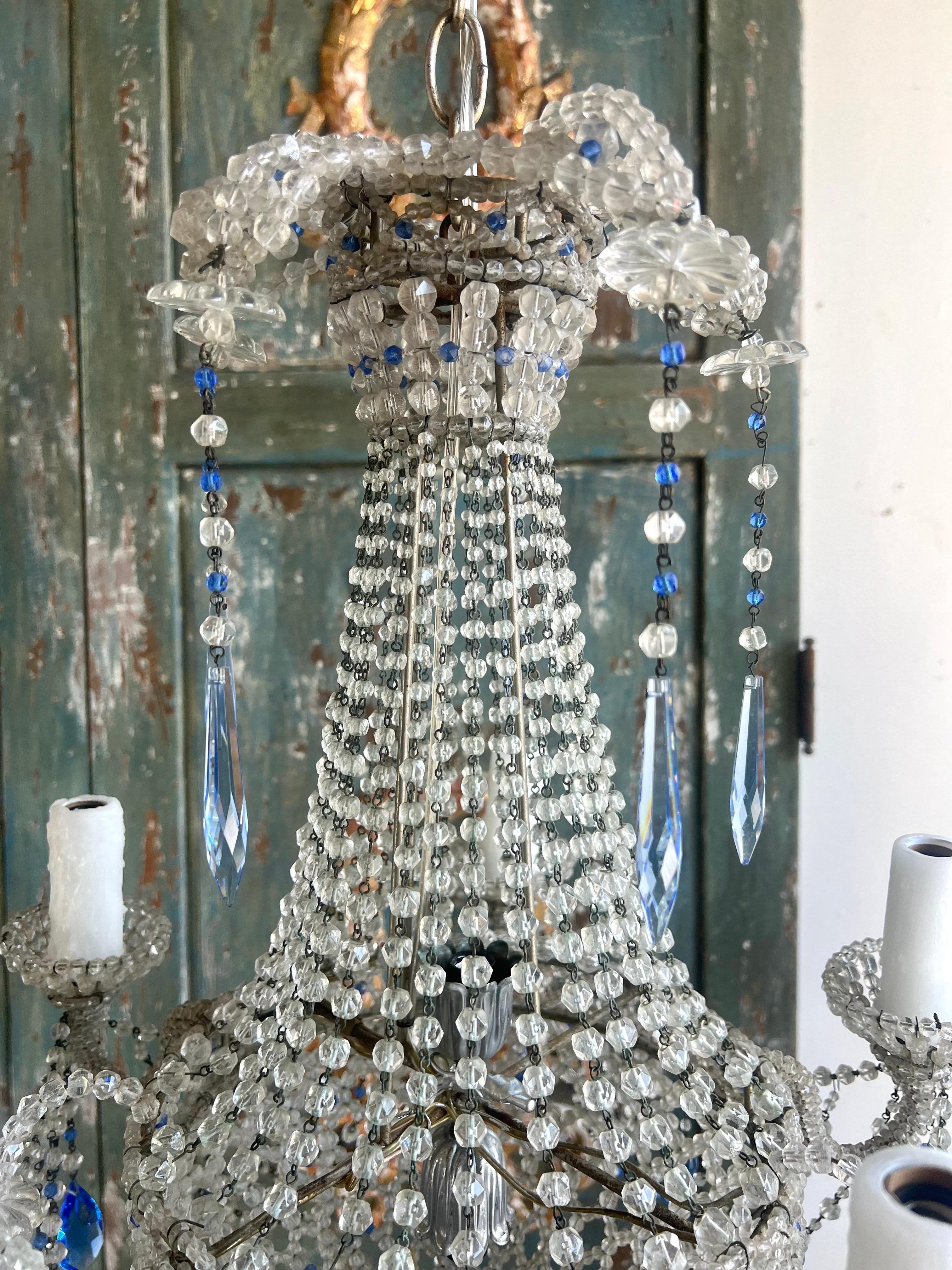 Lampadario francese in cristallo con perline A.I.C. 1930 in vendita 9