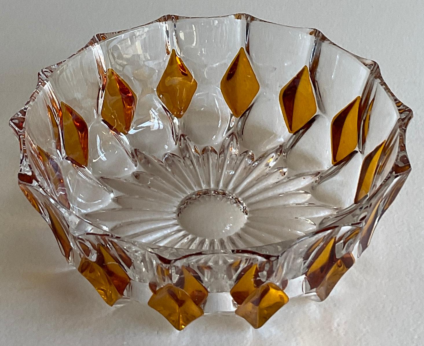 Lovely vintage French crystal candy dish or bowl. Decorated with amber hues giving a great contrast to the clear crystal.

Use this bowl for anything from candies to candles.

Measures: 6 1/8