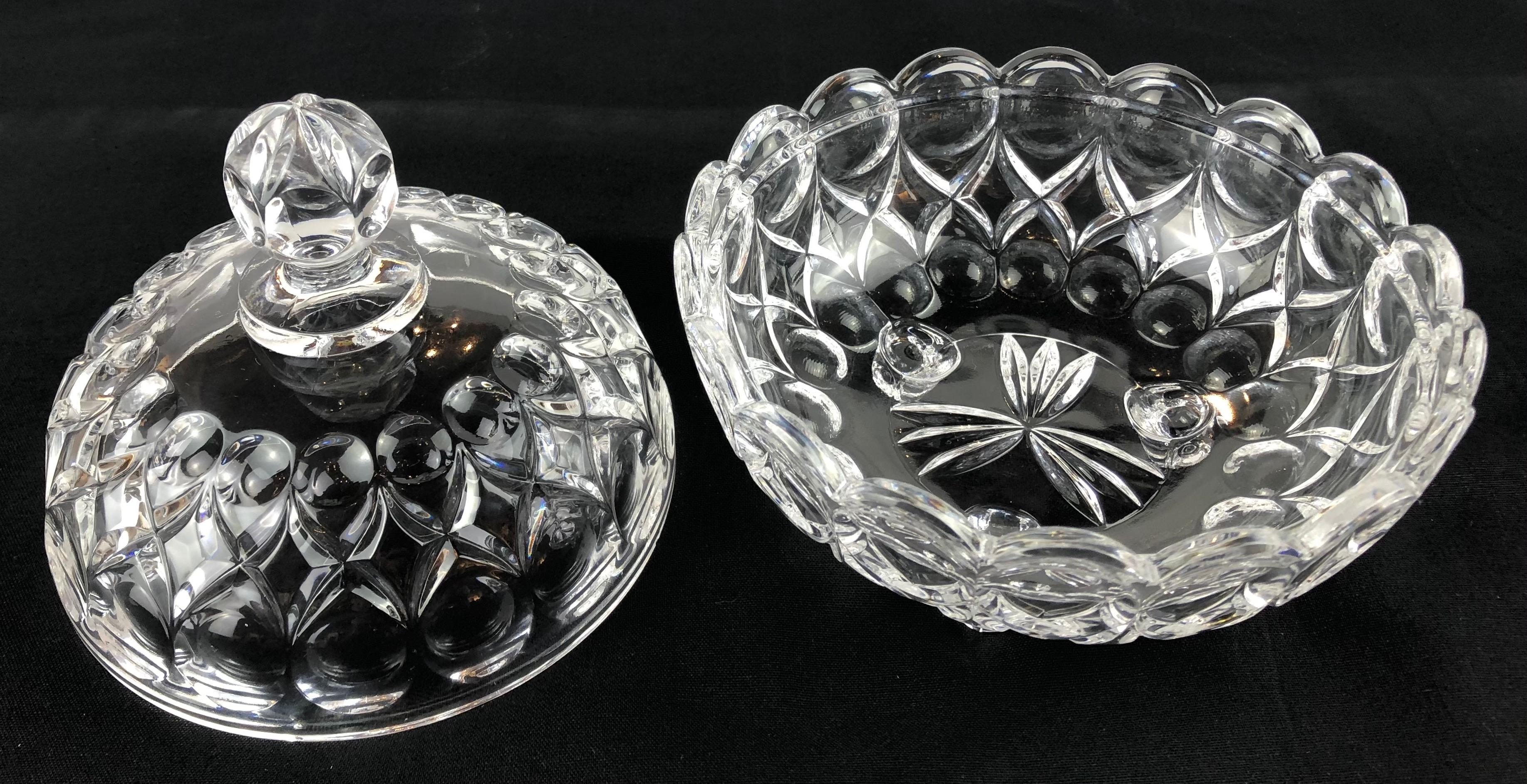 French Crystal Candy Dish, Trinket or Jewelry Box from Reims, Champagne Region In Good Condition In Miami, FL