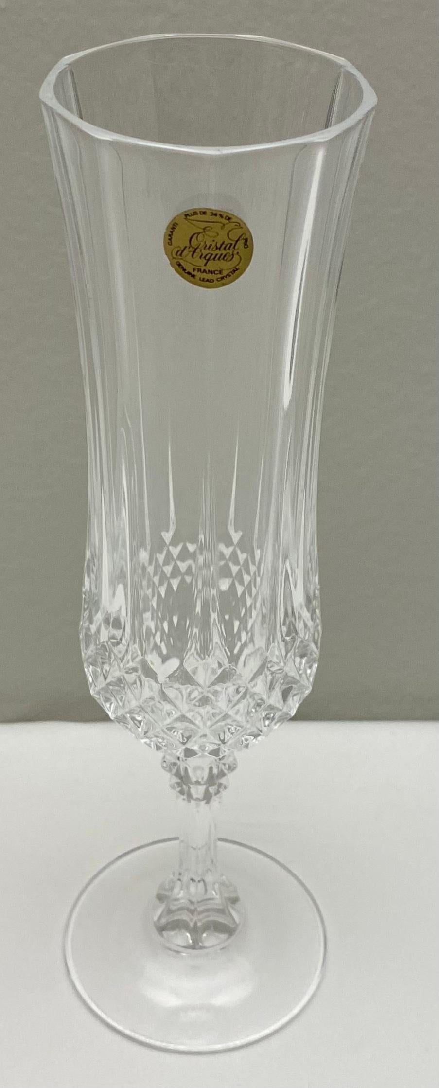 French Crystal Champagne Flutes, Set of 6 in Original Box In Good Condition For Sale In Miami, FL