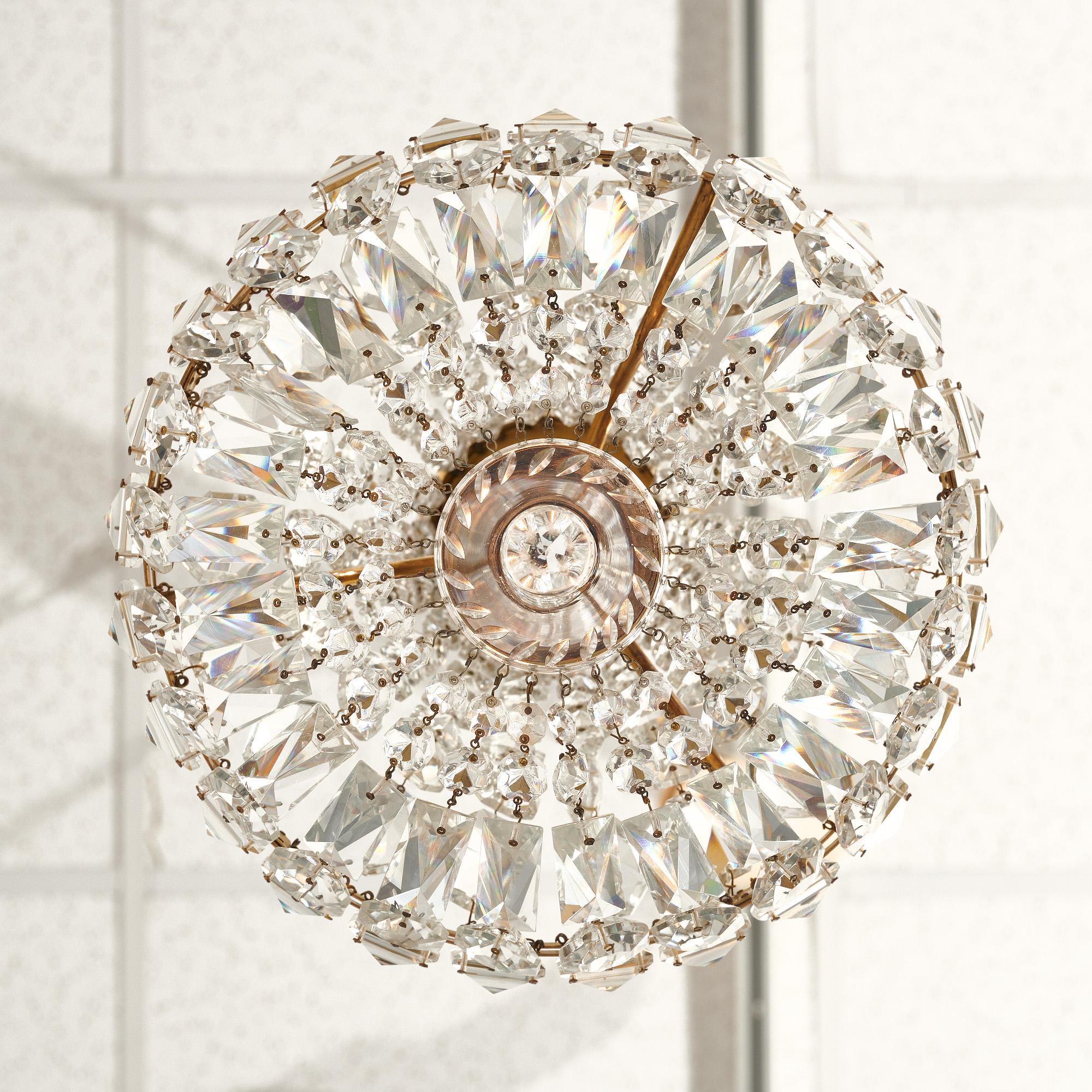 Ottone Lampadario di cristallo francese in vendita