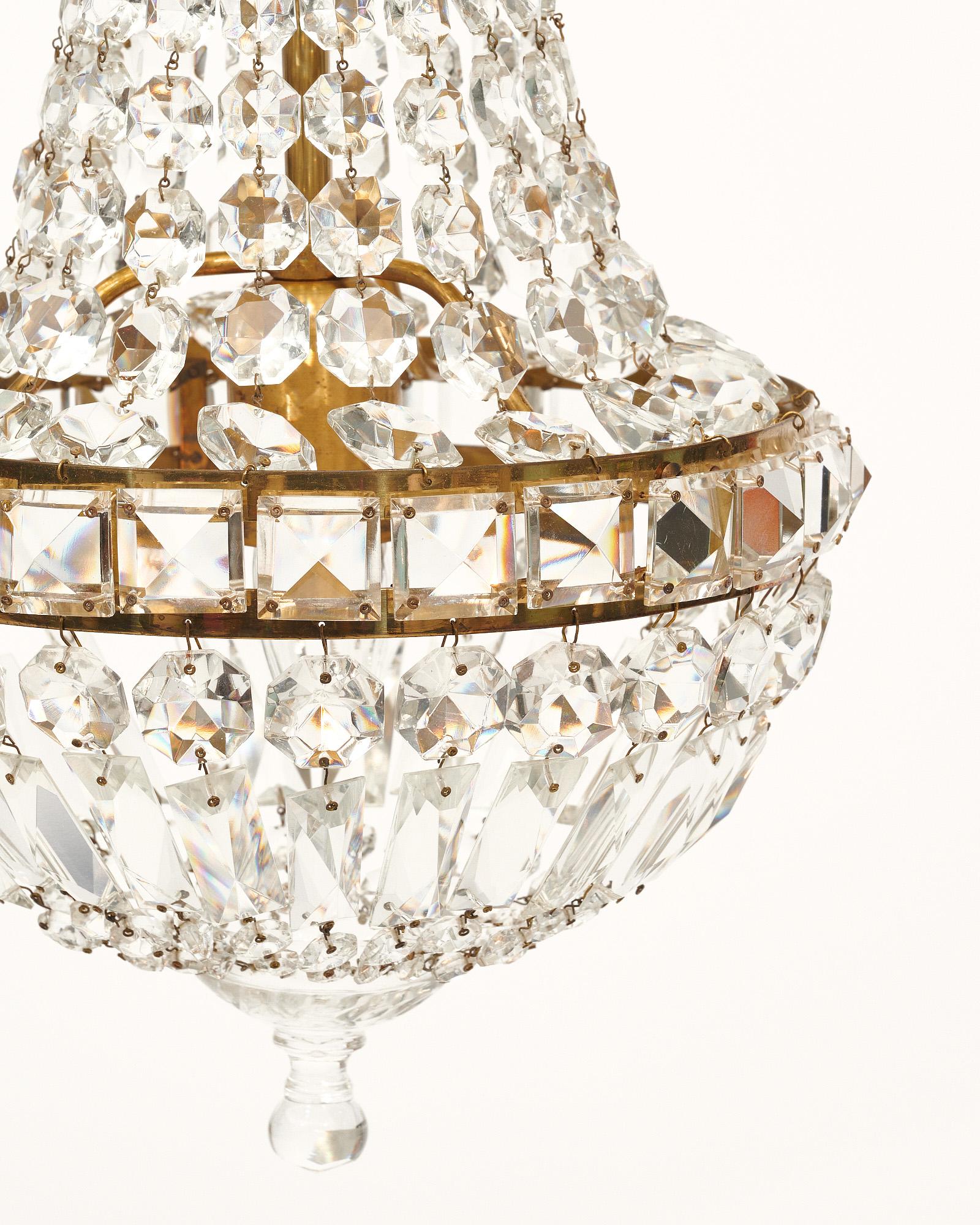 Lampadario di cristallo francese in vendita 2