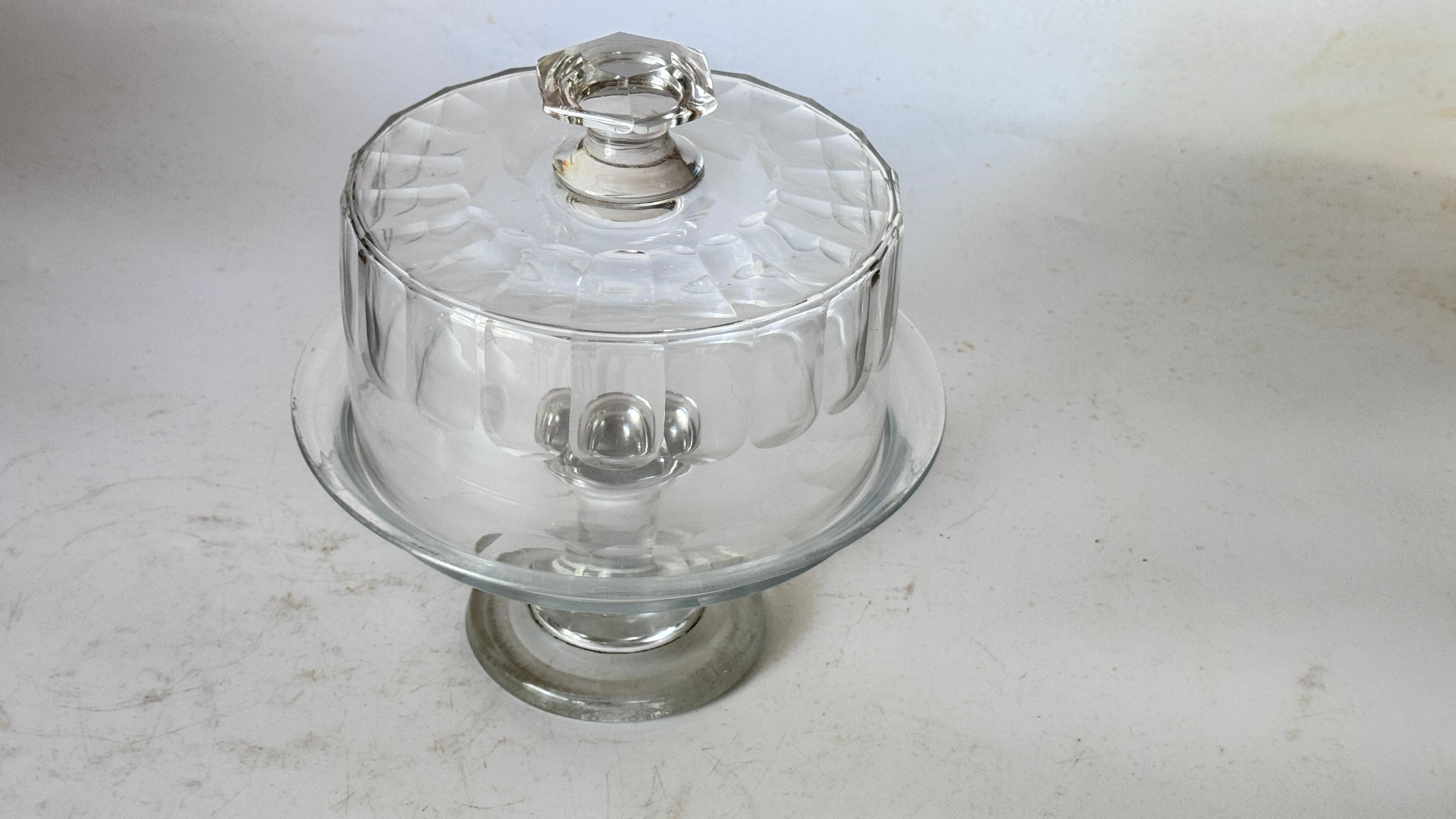 Französische Käseglocke aus Kristall mit Dekor aus geschliffenem Glas - 1970er Jahre im Angebot 7