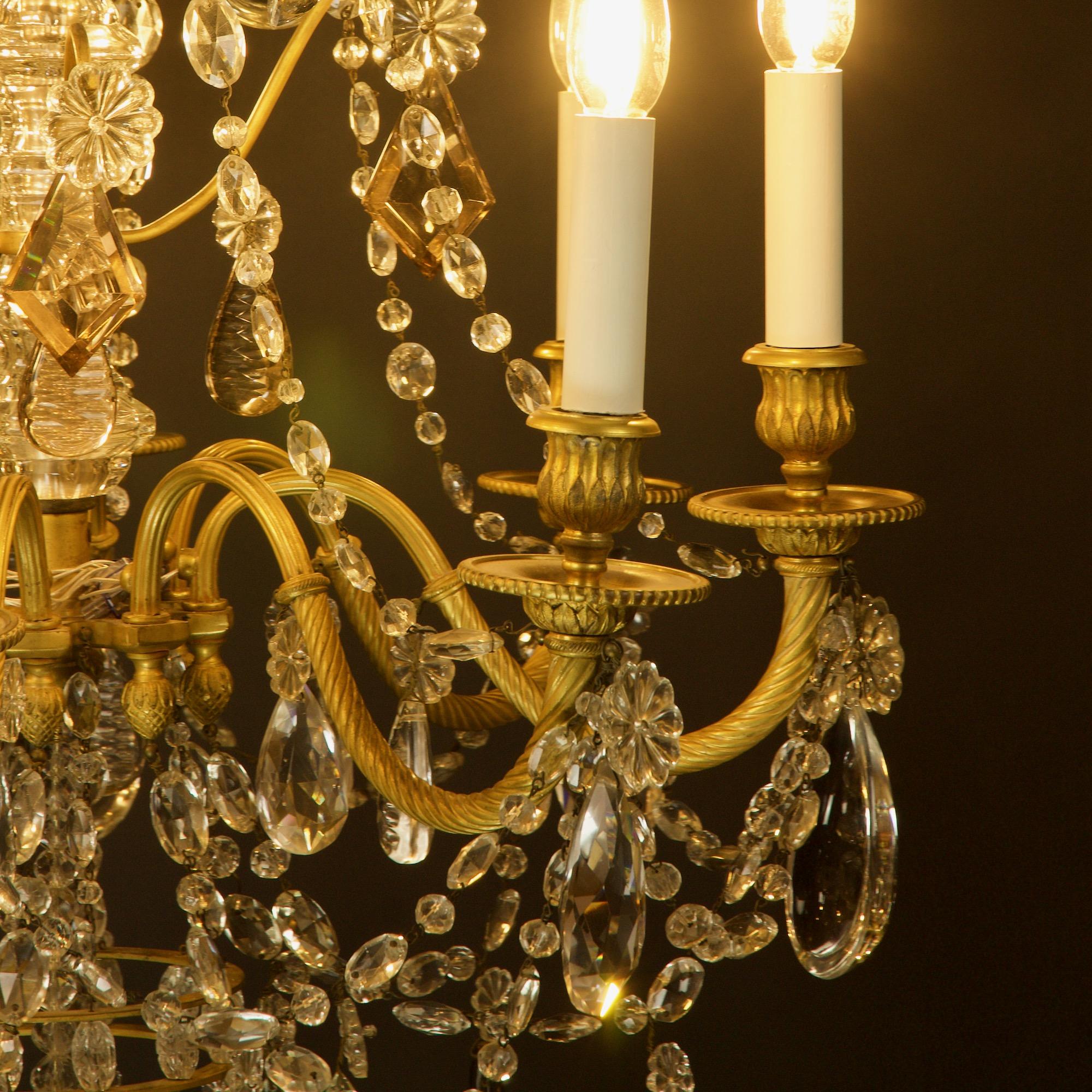 Faceted French Crystal-Cut and Gilt Bronze Louis XVI Chandelier Attr. to Maison Baguès