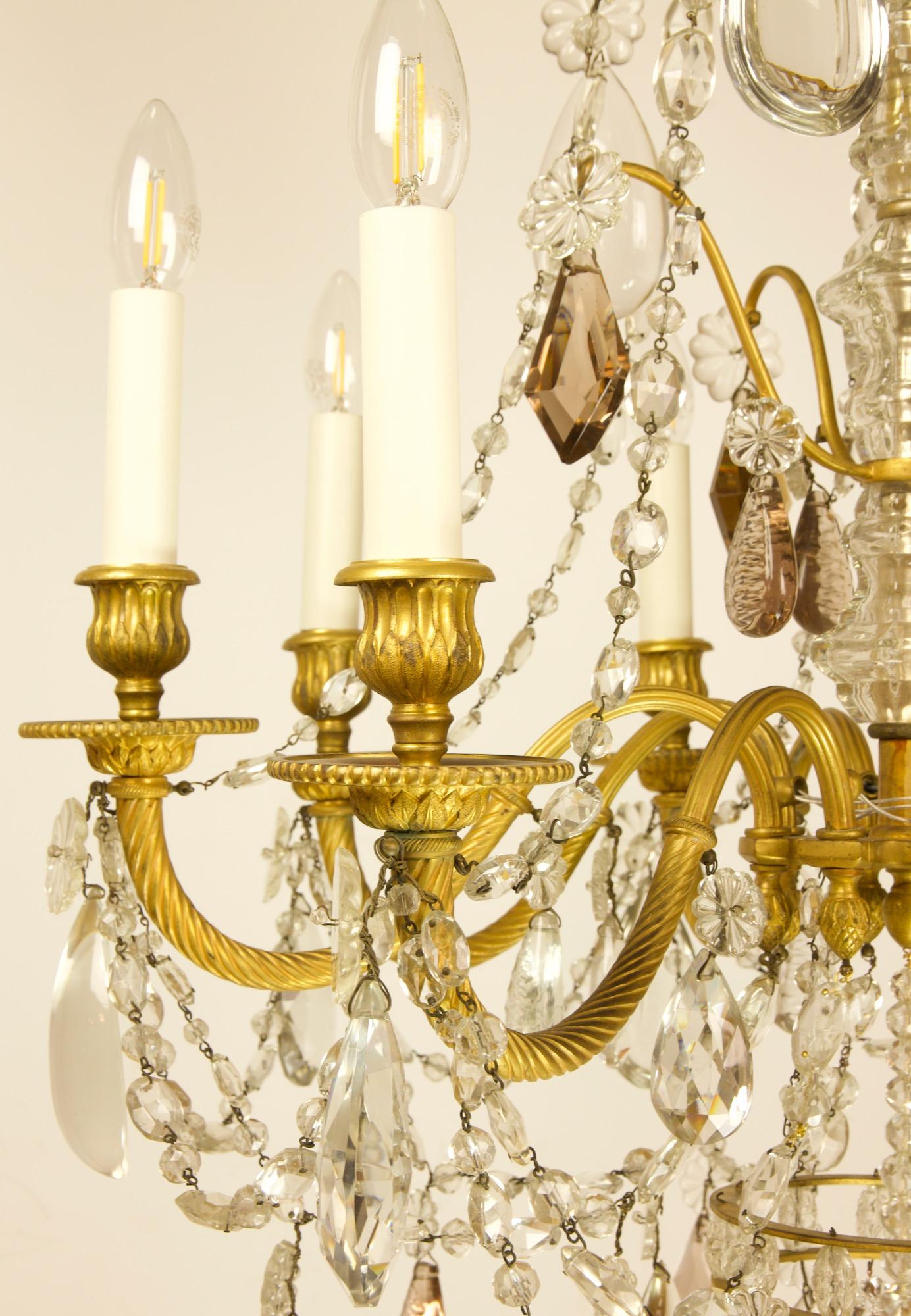 French Crystal-Cut and Gilt Bronze Louis XVI Chandelier Attr. to Maison Baguès 3