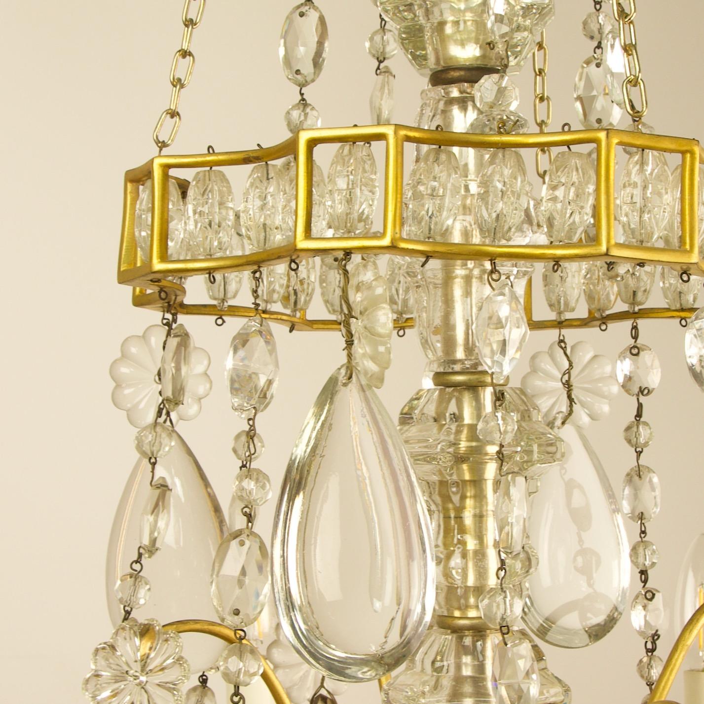 French Crystal-Cut and Gilt Bronze Louis XVI Chandelier Attr. to Maison Baguès 4