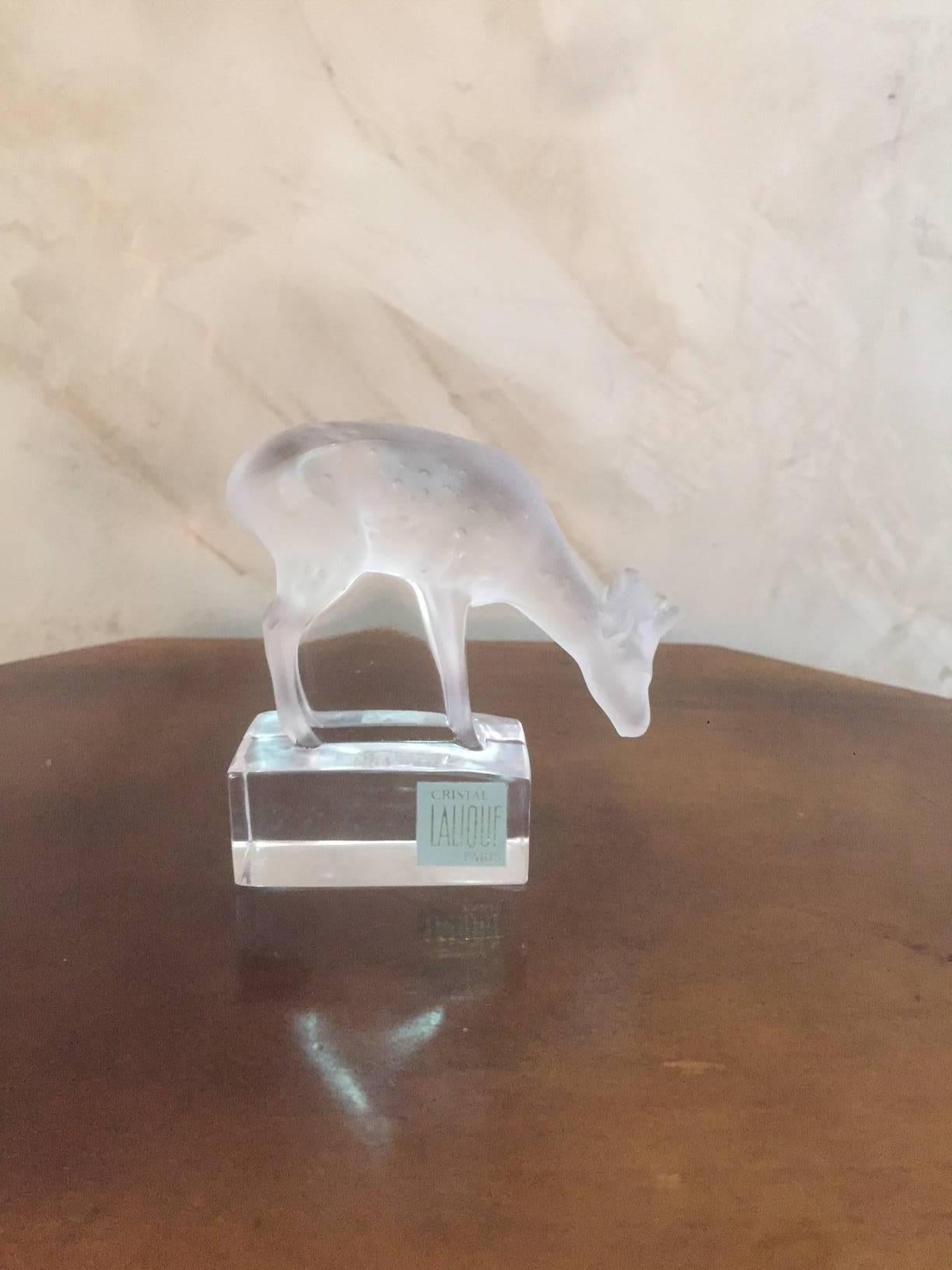 Very nice French crystal Roe signed by Lalique France.