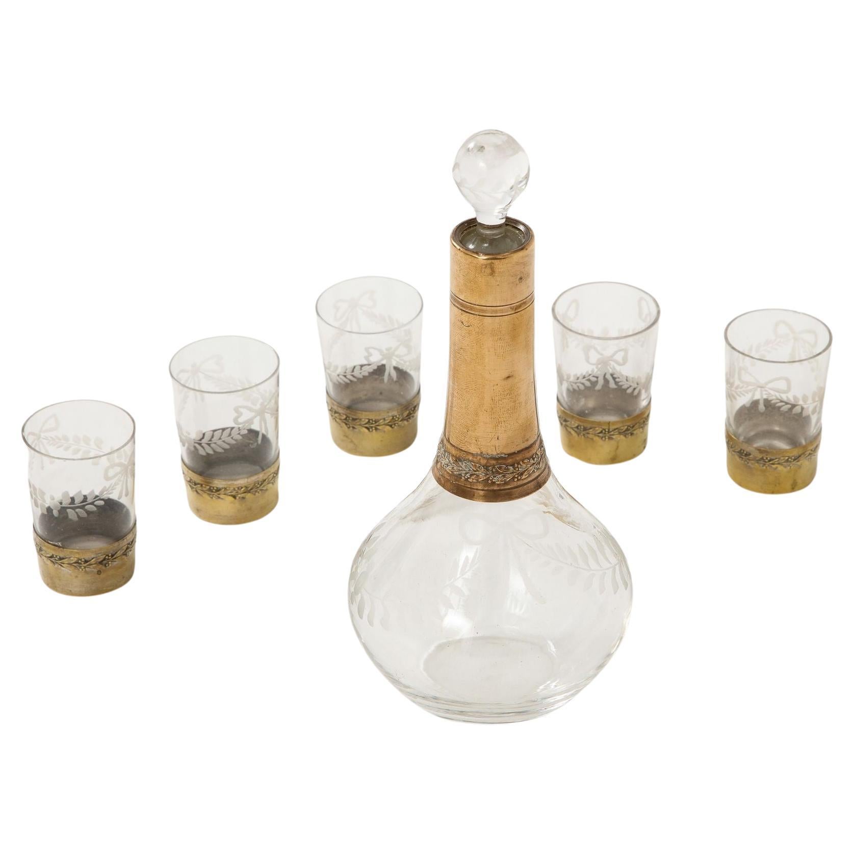 Juego de Licor y Copas de Cristal Francés Grabado en venta