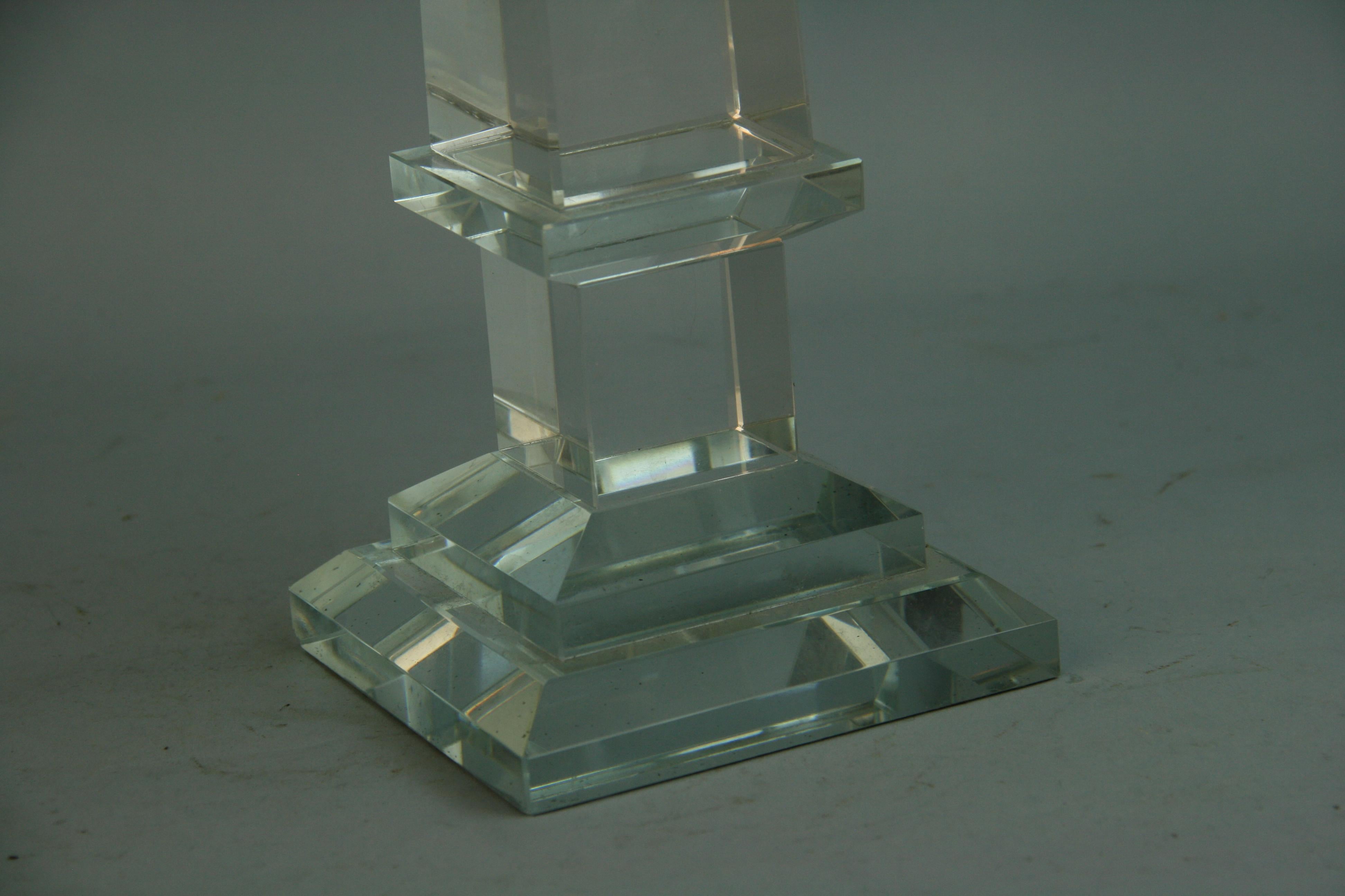 French Crystal Faceted Tall Obelisk In Good Condition For Sale In Douglas Manor, NY