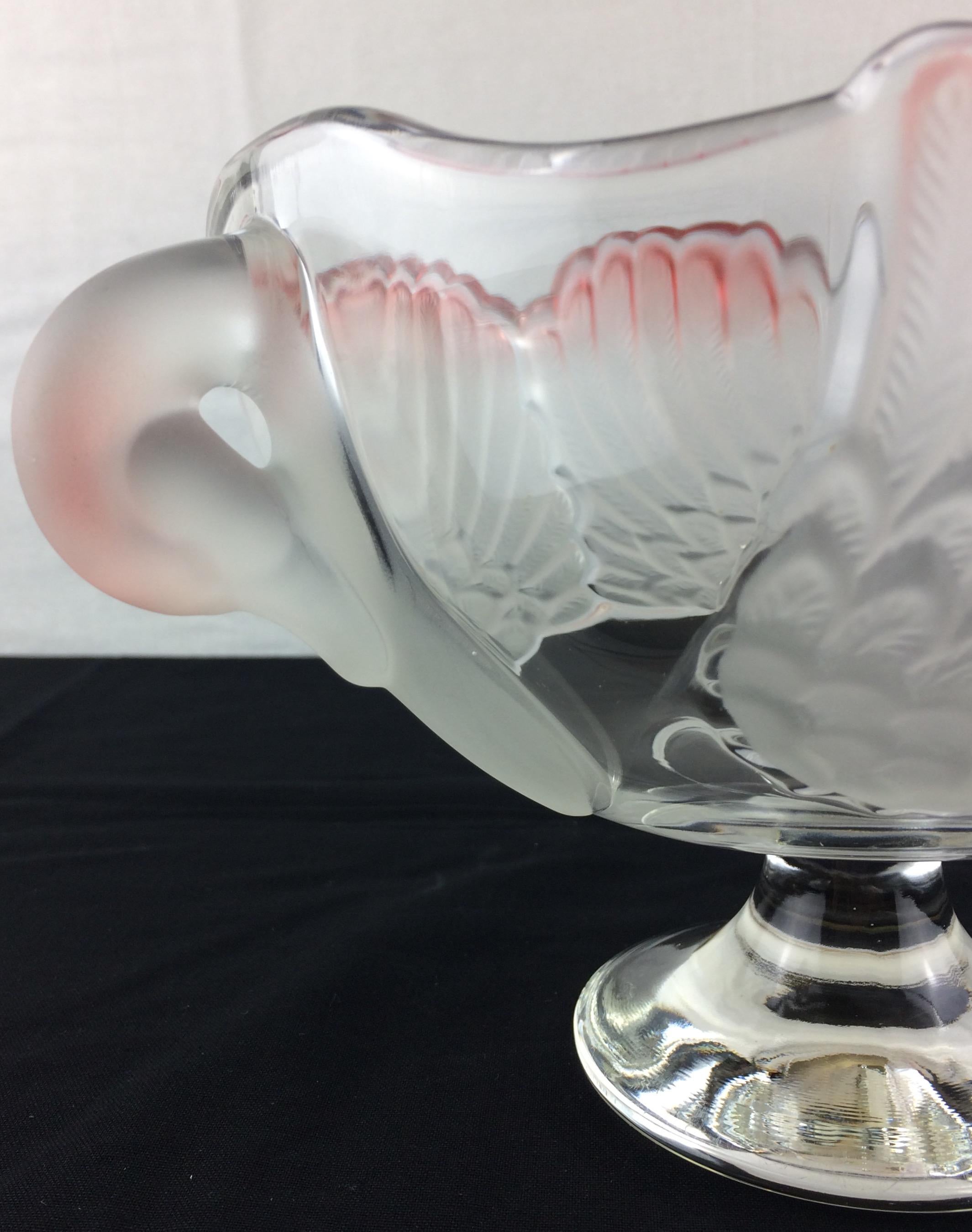 French Crystal Fruit Bowl or Serving Dish In Good Condition For Sale In Miami, FL