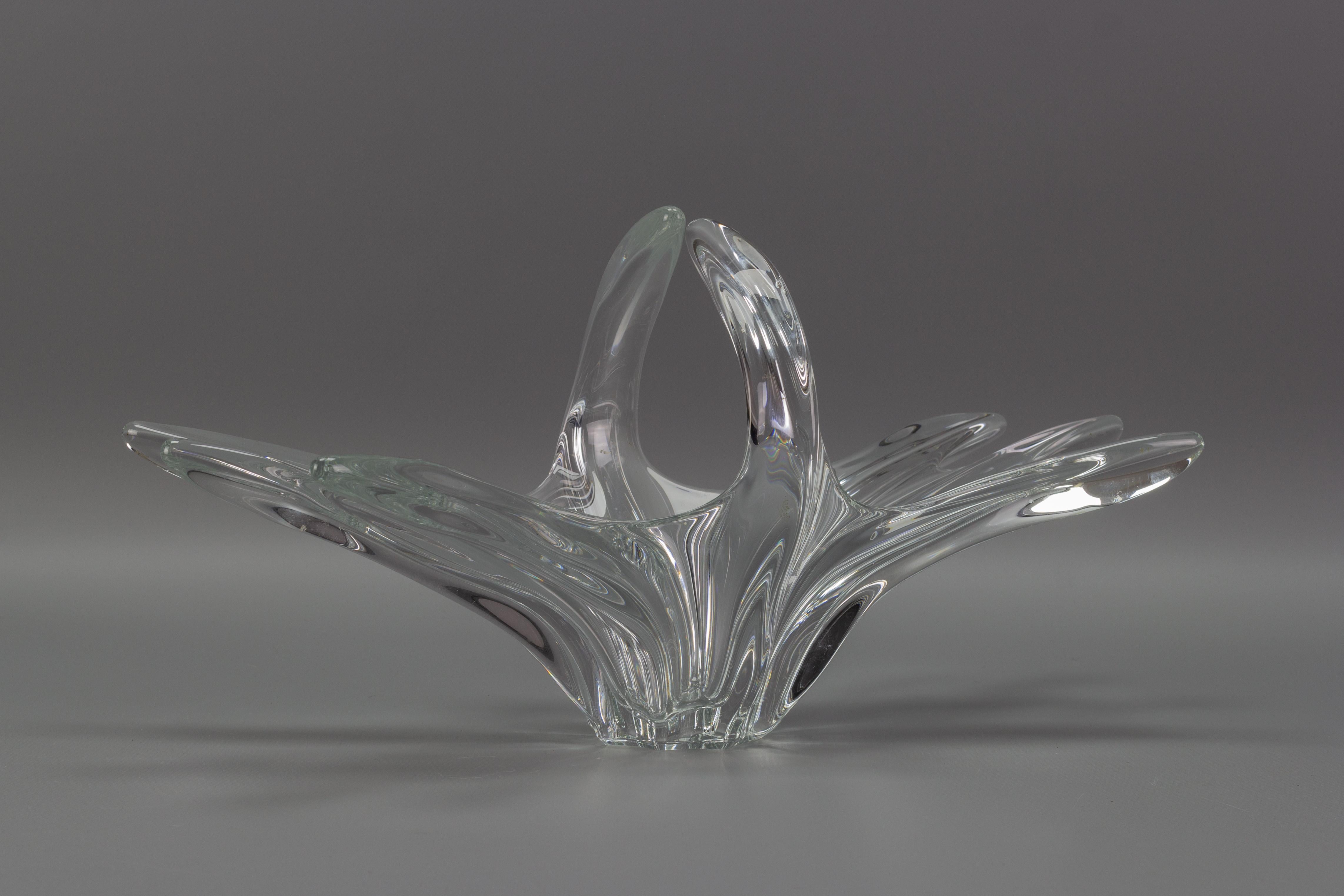 French Crystal Glass Fruit Bowl or Centerpiece by Art Vannes France, 1960s For Sale 3