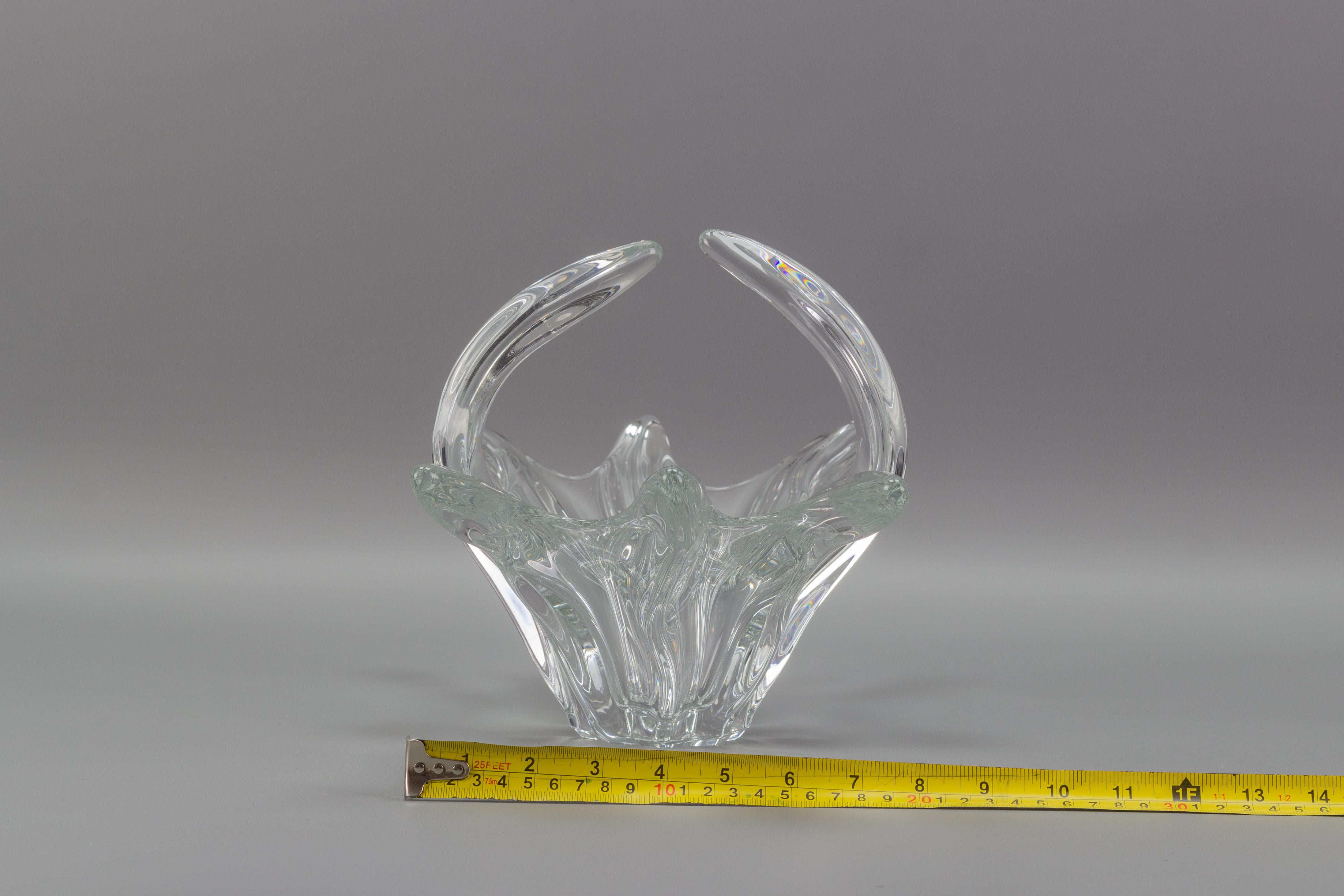 French Crystal Glass Fruit Bowl or Centerpiece by Art Vannes France, 1960s For Sale 9