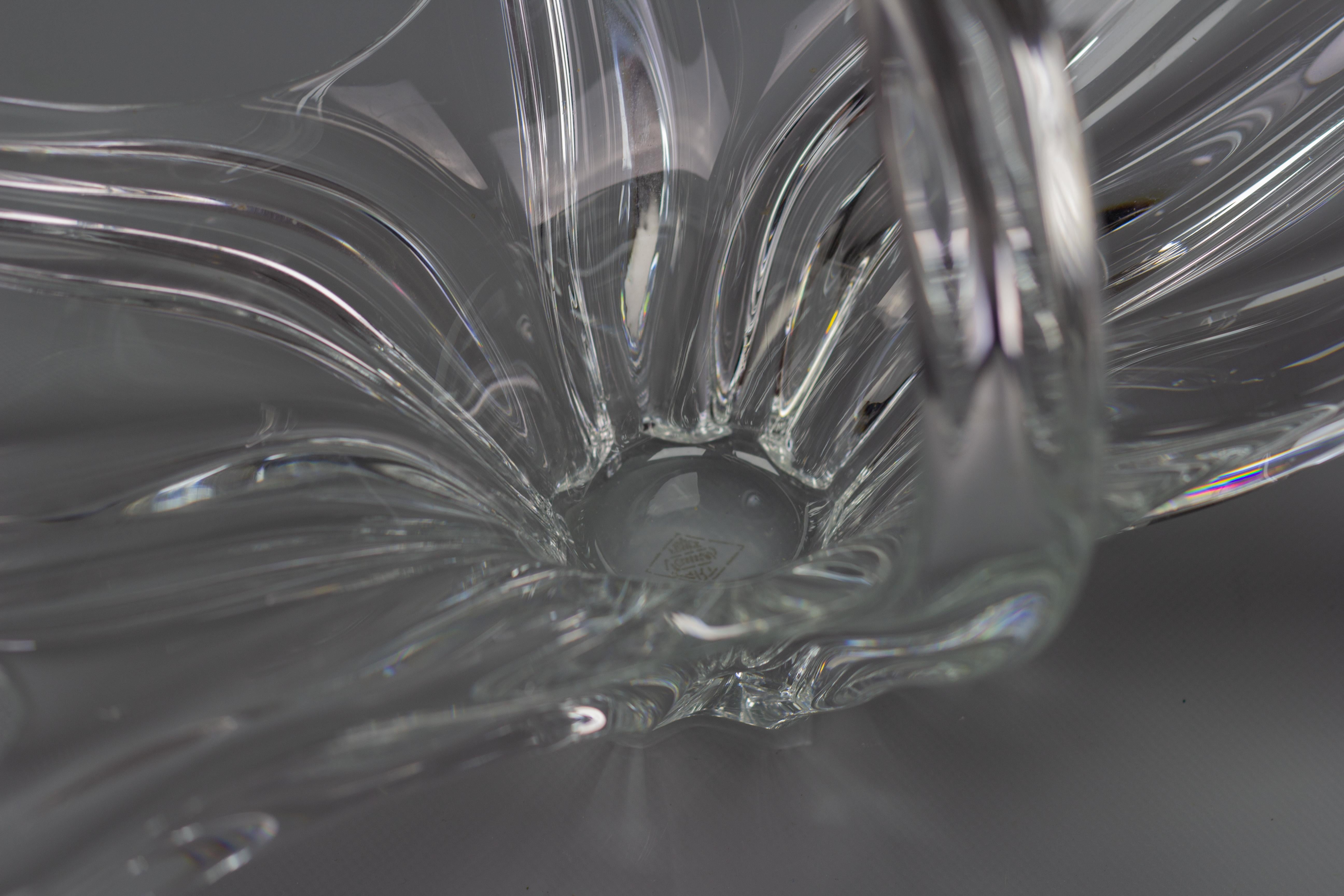 Obstschale oder Tafelaufsatz aus französischem Kristallglas von Art Vannes Frankreich, 1960er Jahre im Zustand „Gut“ im Angebot in Barntrup, DE