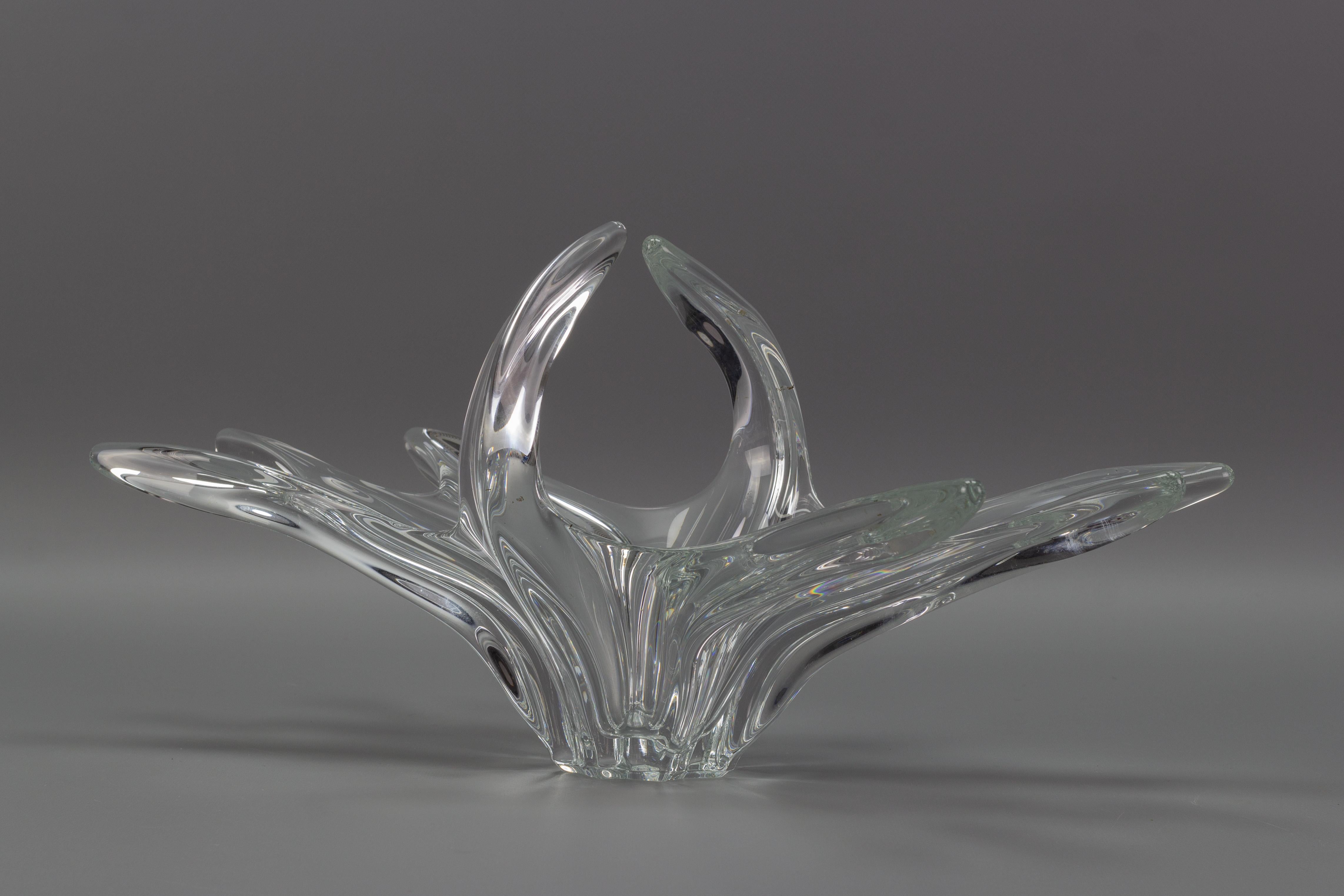 French Crystal Glass Fruit Bowl or Centerpiece by Art Vannes France, 1960s For Sale 1