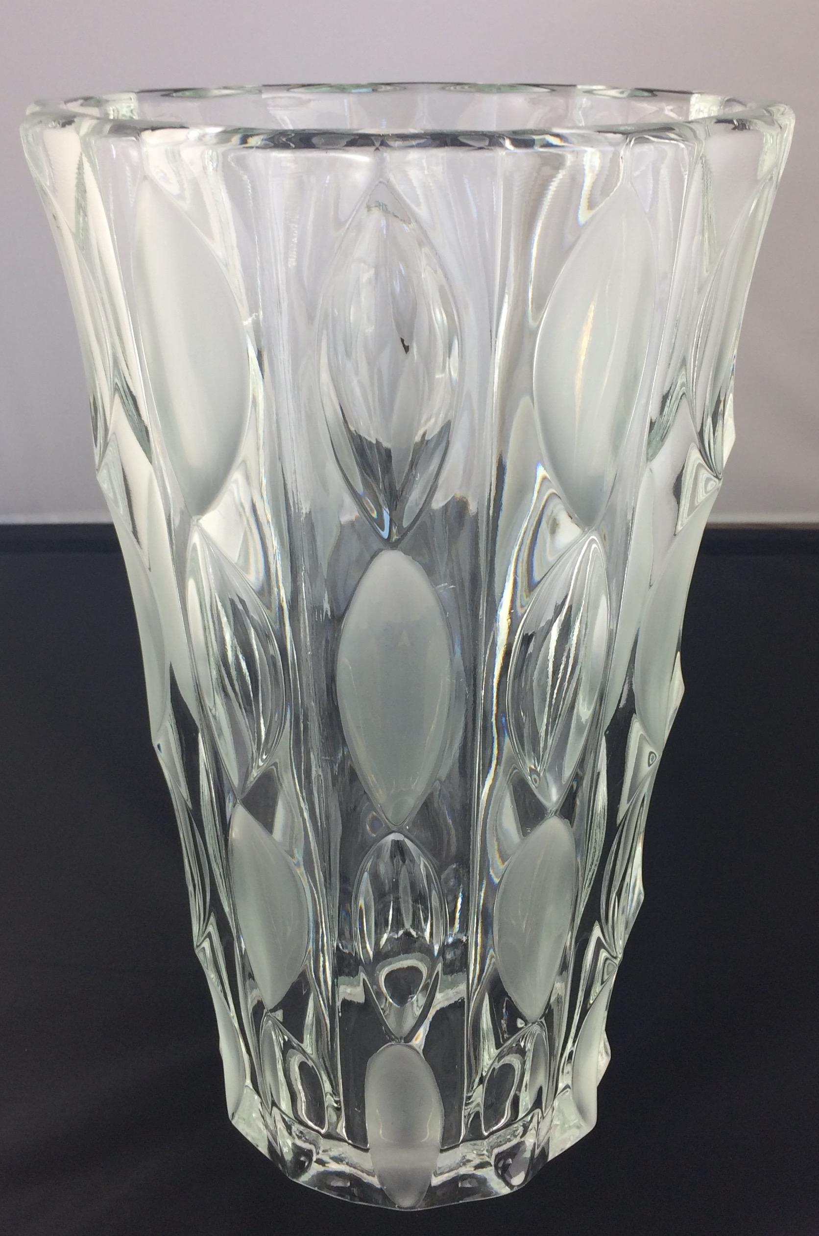 A large French crystal vase that varies with clear and frosted glass details.
A wonderful design piece typical of French art glass from the 1970s-1980s. 
Delightfully heavy, very good quality. 

Perfect condition. No chips or cracks. 

  