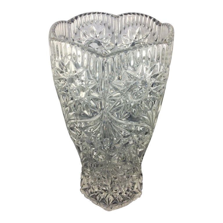 French Crystal Glass Vase For Sale at 1stDibs