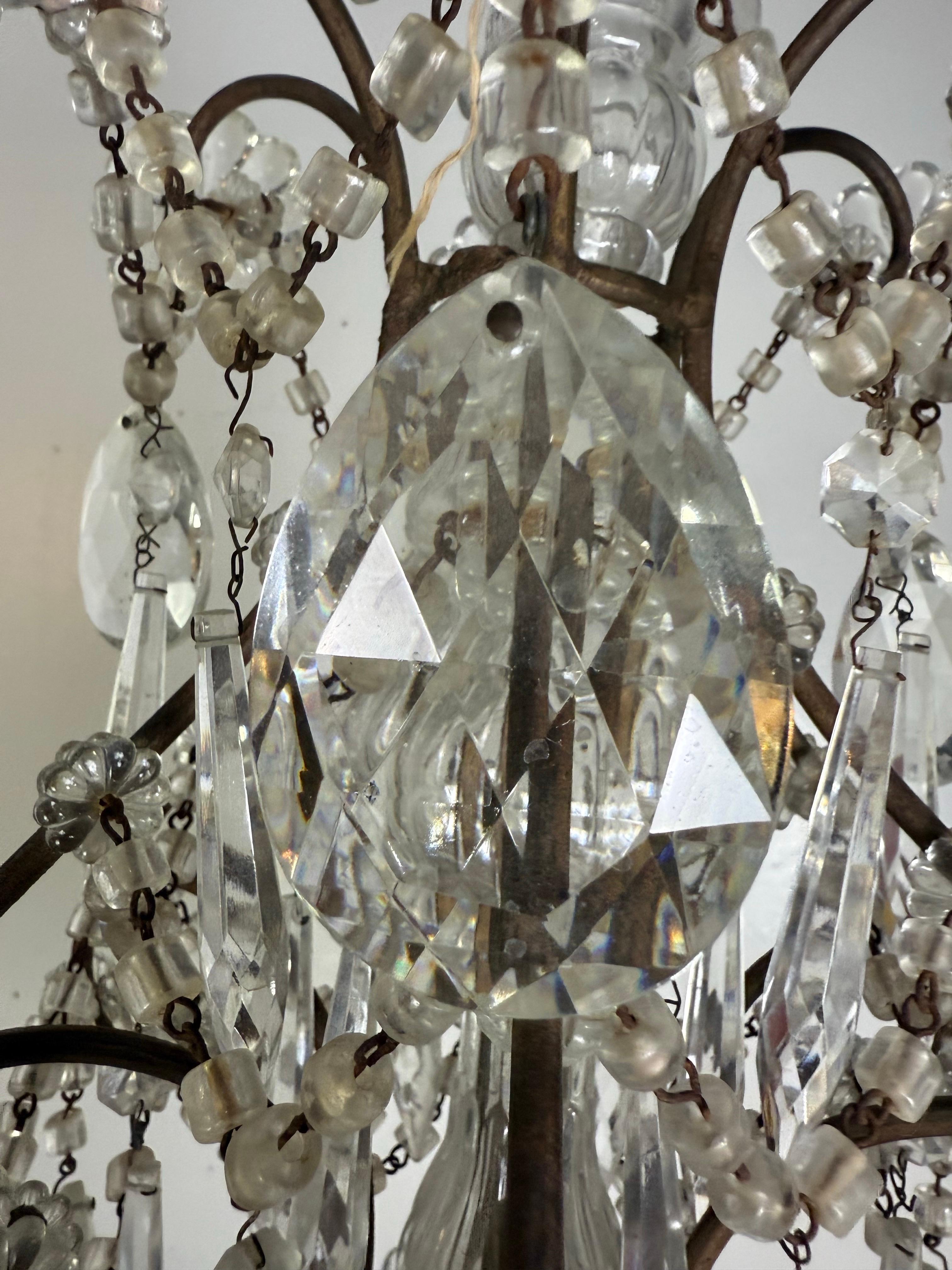 Lampadario di cristallo francese con perline a forma di maccheroni A.I.C. 1930 in vendita 6