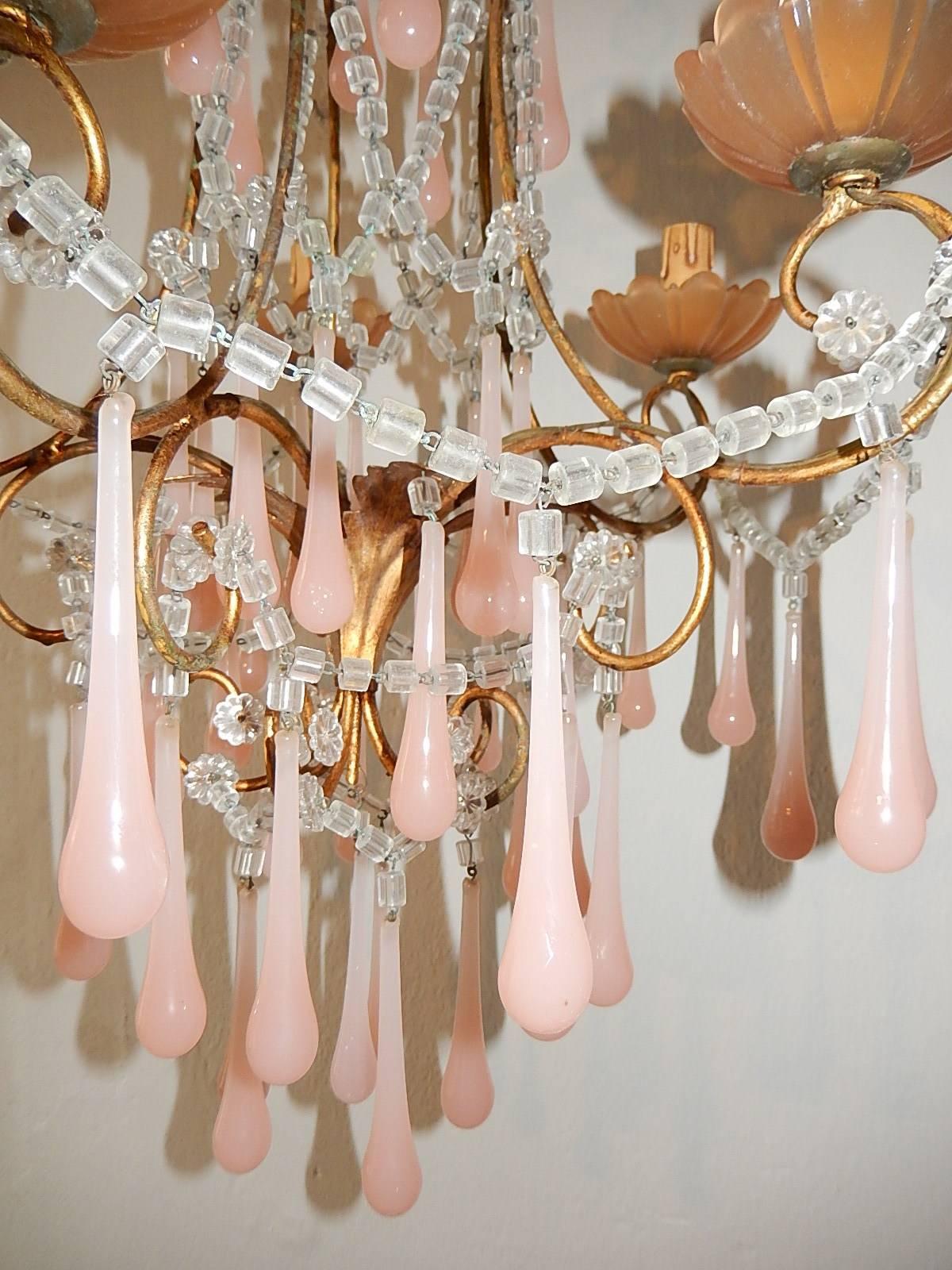 French Crystal Pink Bubble Gum Opaline Drops Bobeches and Beads Chandelier In Good Condition In Modena (MO), Modena (Mo)
