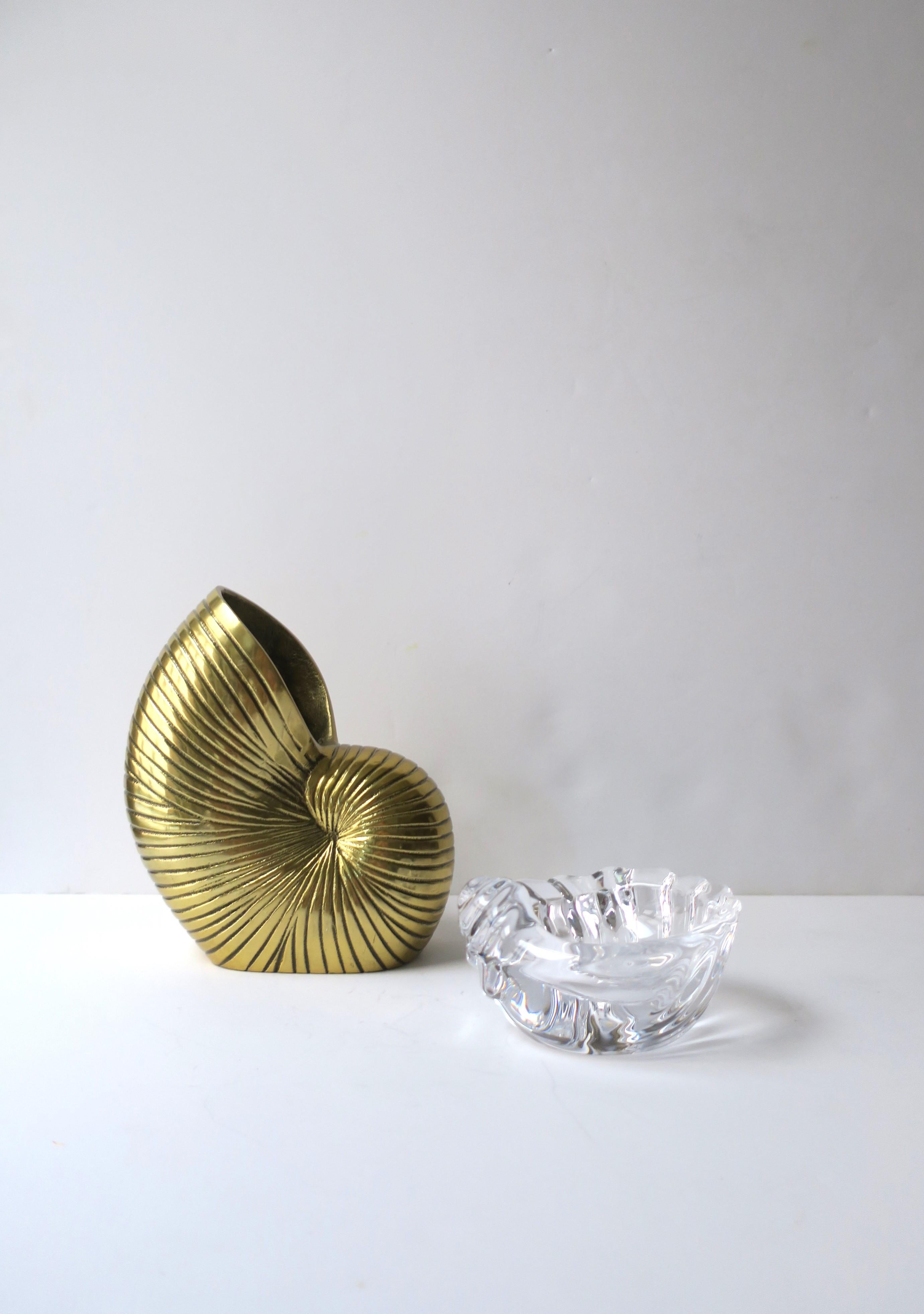 20th Century French Crystal Seashell Bowl Jewelry Catchall  For Sale