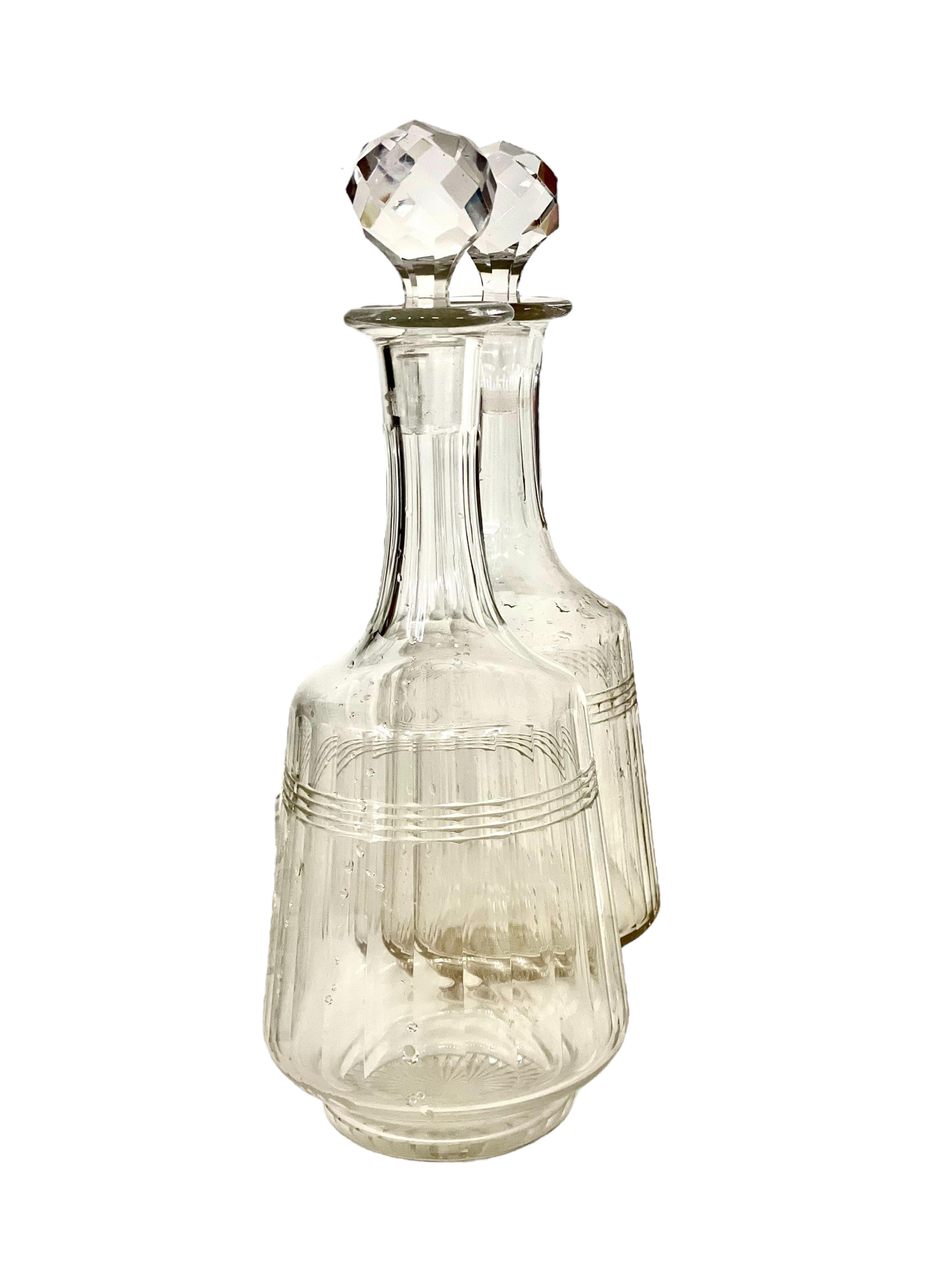 XIXe siècle Ensemble de 18 verres et 4 carats de carafes en cristal français, 19ème siècle en vente