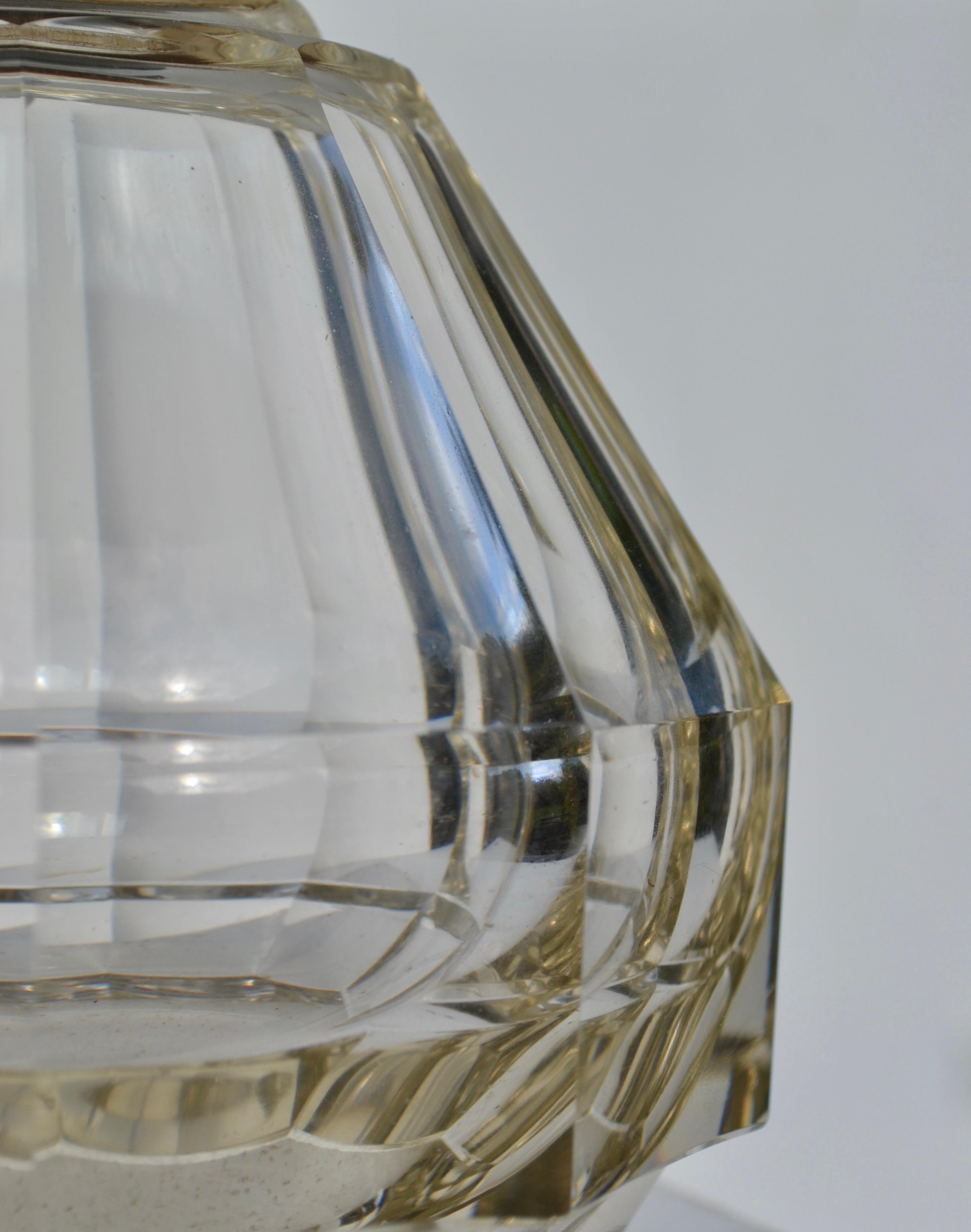 French Crystal Table Lamp, 1930s In Good Condition For Sale In SOTTEVILLE-LÈS-ROUEN, FR