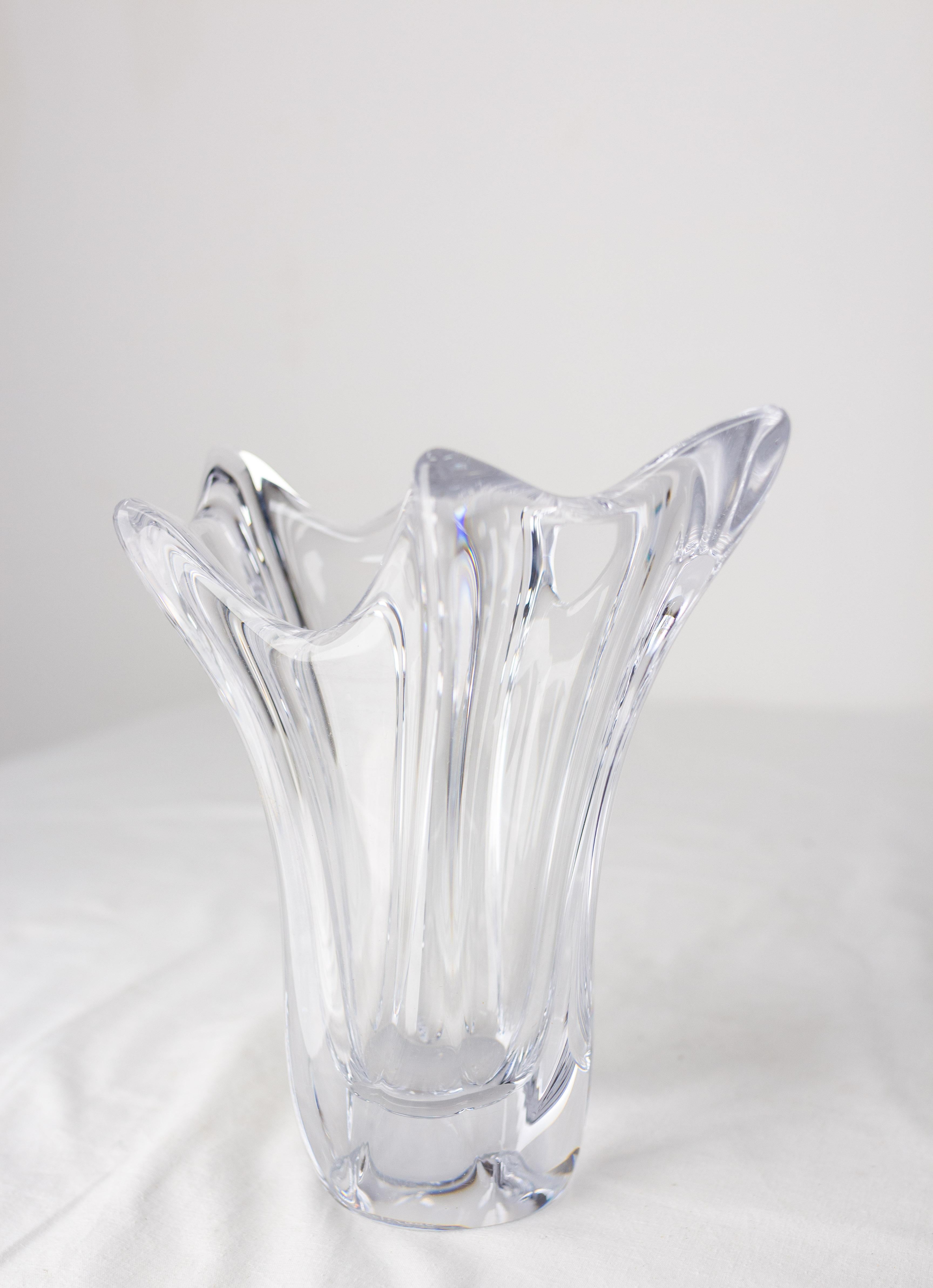 Mid-Century Modern French Crystal Vase Daume Manufactures Mid-Century For Sale