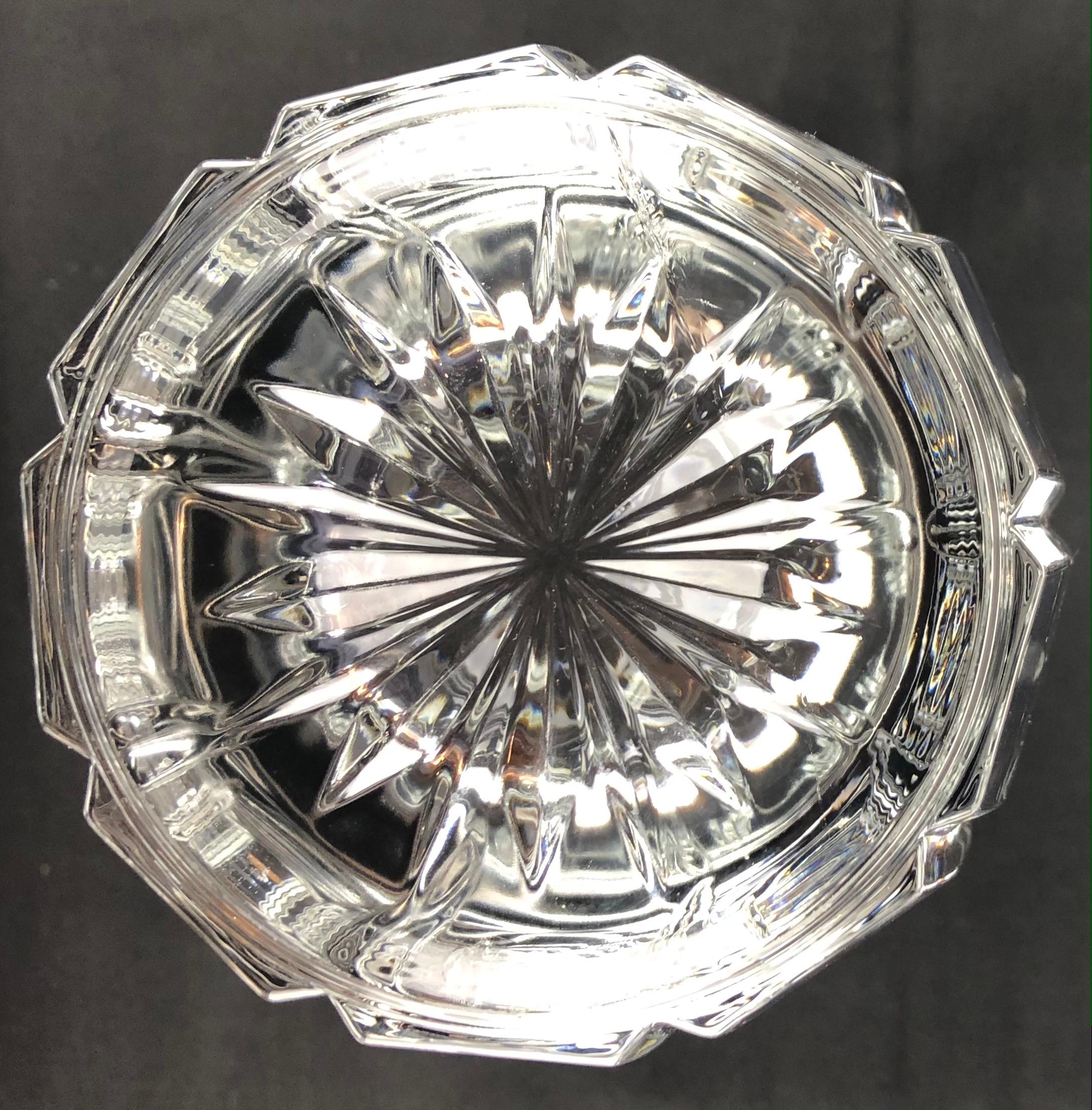 French Hand Cut Crystal Vase from Reims Contemporary Design In Good Condition For Sale In Miami, FL