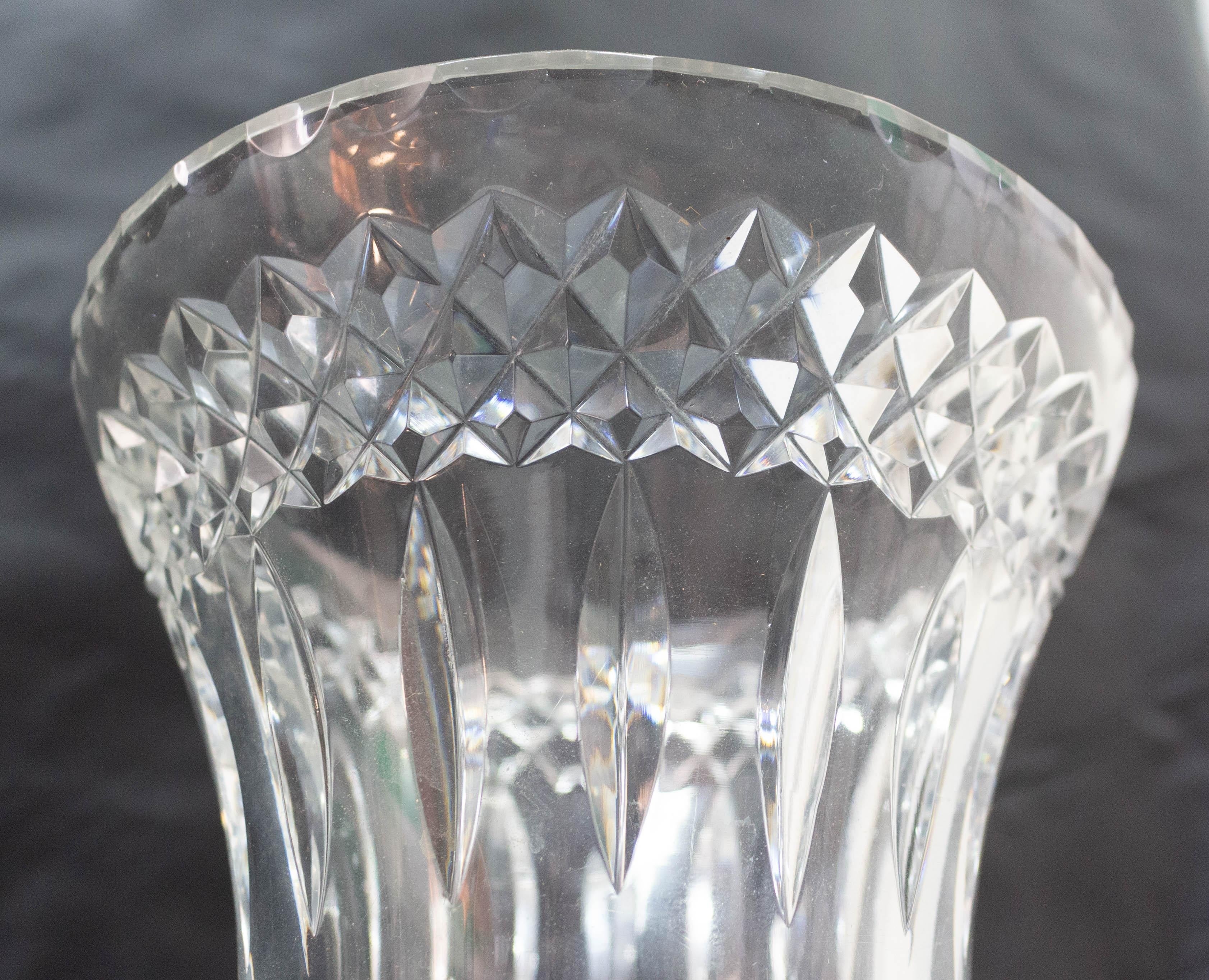 French Baccarat Crystal Vase Midcentury In Good Condition For Sale In Labrit, Landes