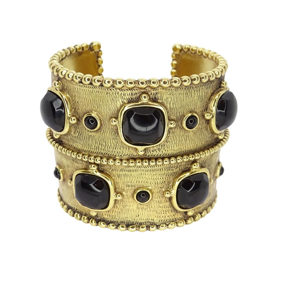 Brazalete puño francés GOOSENS. Placa de oro Ágata negra .Firmado en venta 9