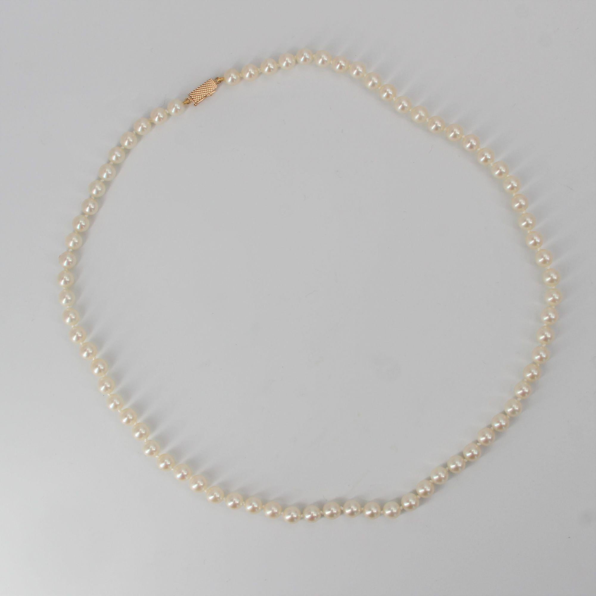 French Cultured Pearl Strand Choker Necklace For Sale 1