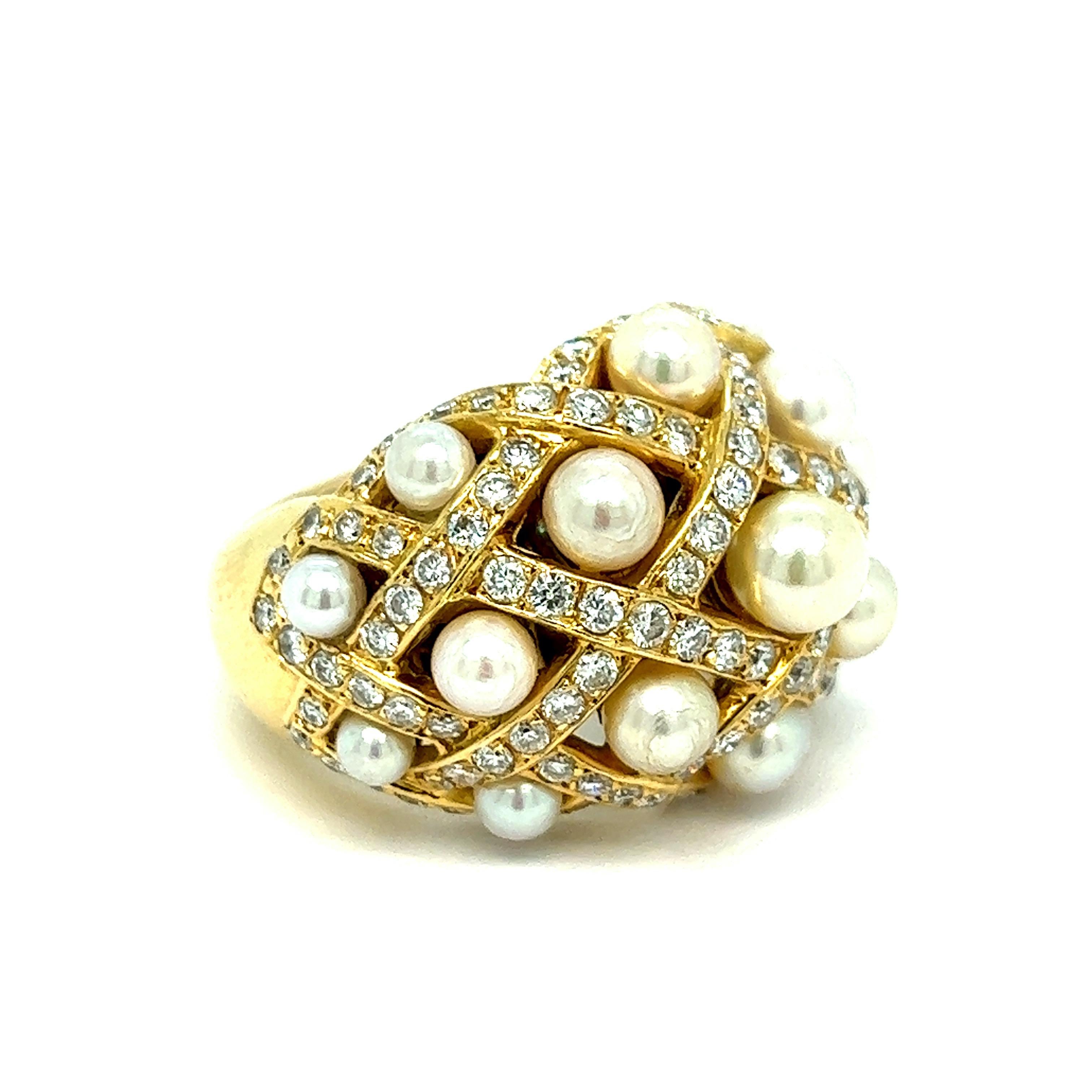 French Cultured Pearls Diamond Gold Ring For Sale 1
