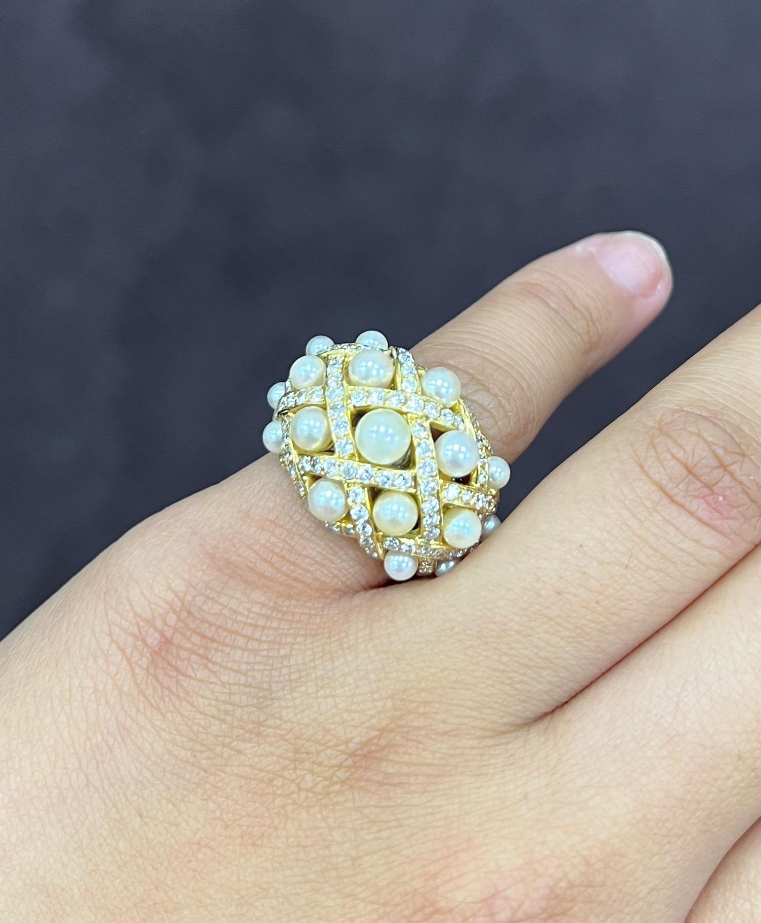 French Cultured Pearls Diamond Gold Ring For Sale 3