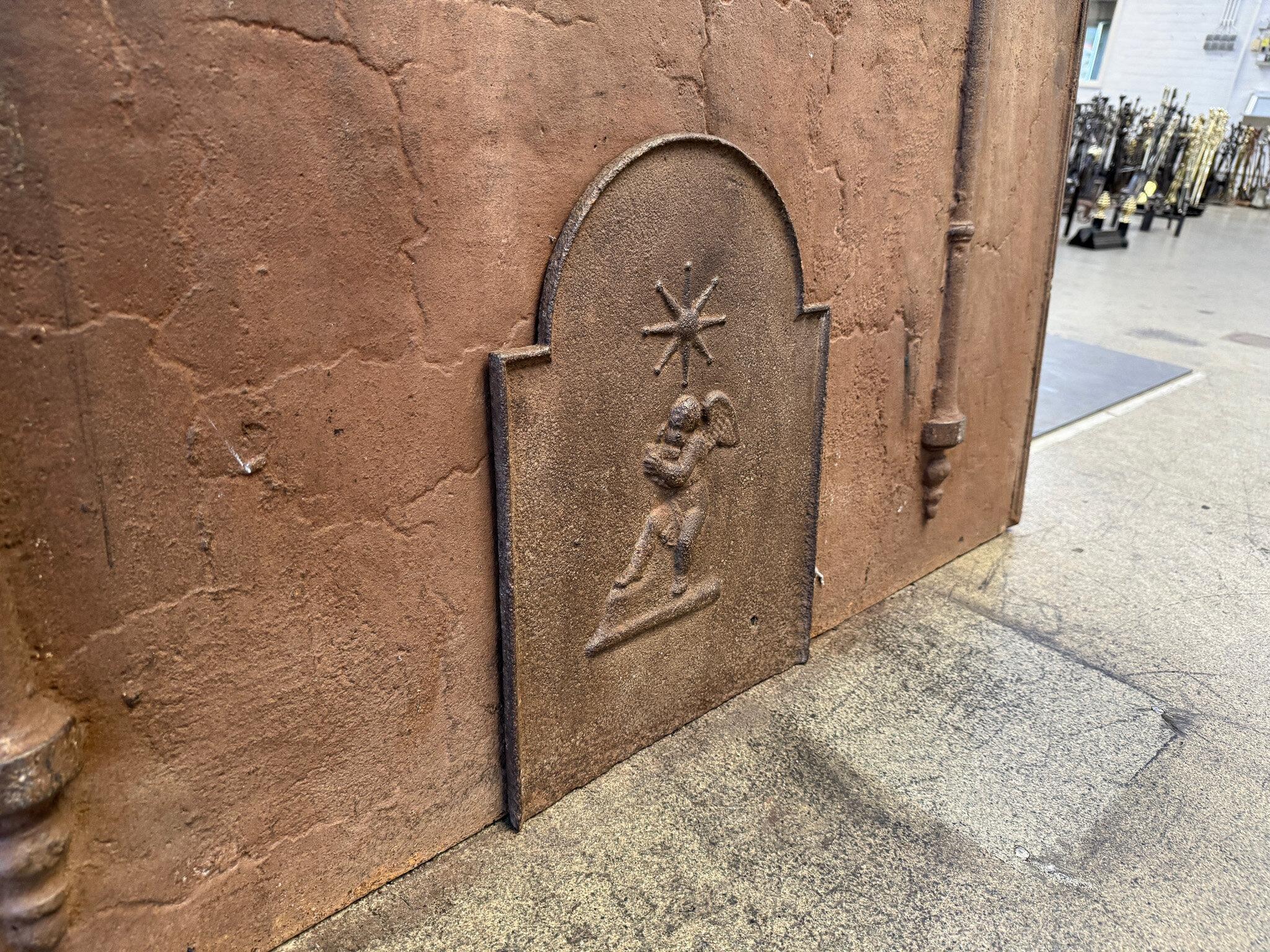 Rivestimento del camino francese 