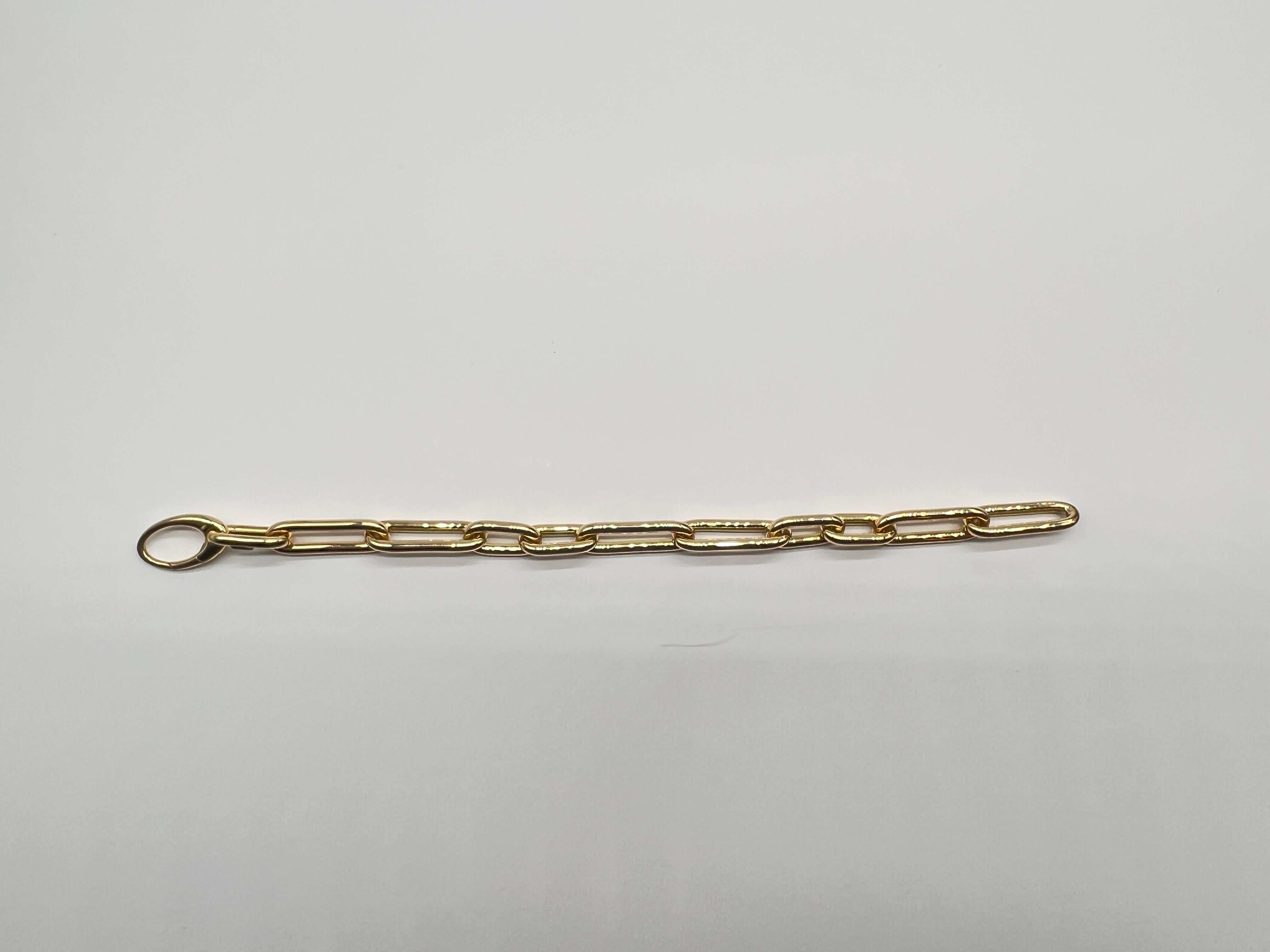 French Curb Bracelet with Fine Links 18 Carat Yellow Gold For Sale 3