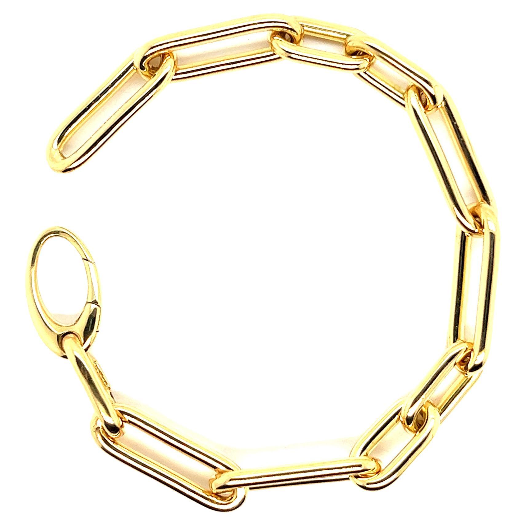 French Curb Bracelet with Fine Links 18 Carat Yellow Gold For Sale