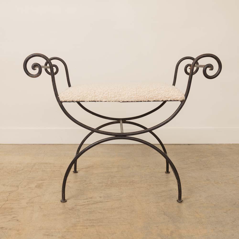 Französischer Curule-Eisenhocker im Angebot 2