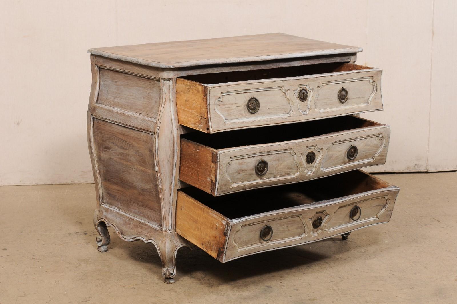Wood French Curvaceous Bombé Three-Drawer Chest, Late 18th Century For Sale