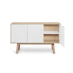 Credenza francese personalizzabile a 3 ante di colore bianco, opera del designer Eric Gizard Paris