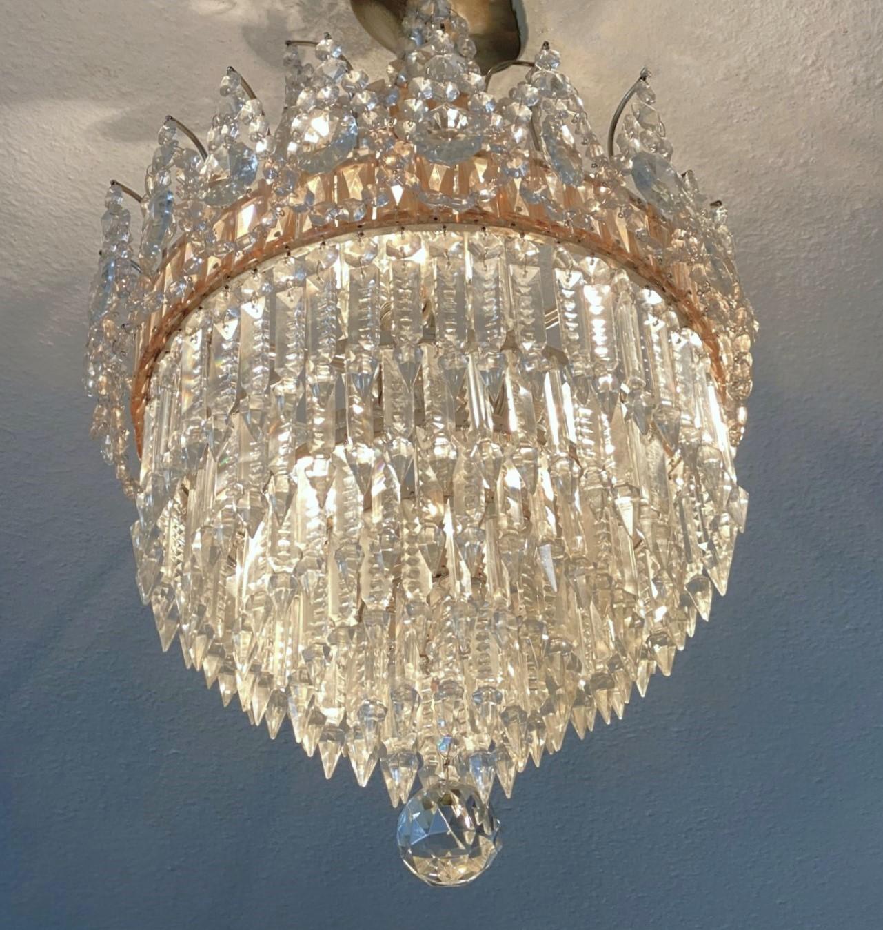 French Cut Clear Pink Crystal Waterfall Seven-Light Flush Mount Chandelier 1930s im Angebot 6