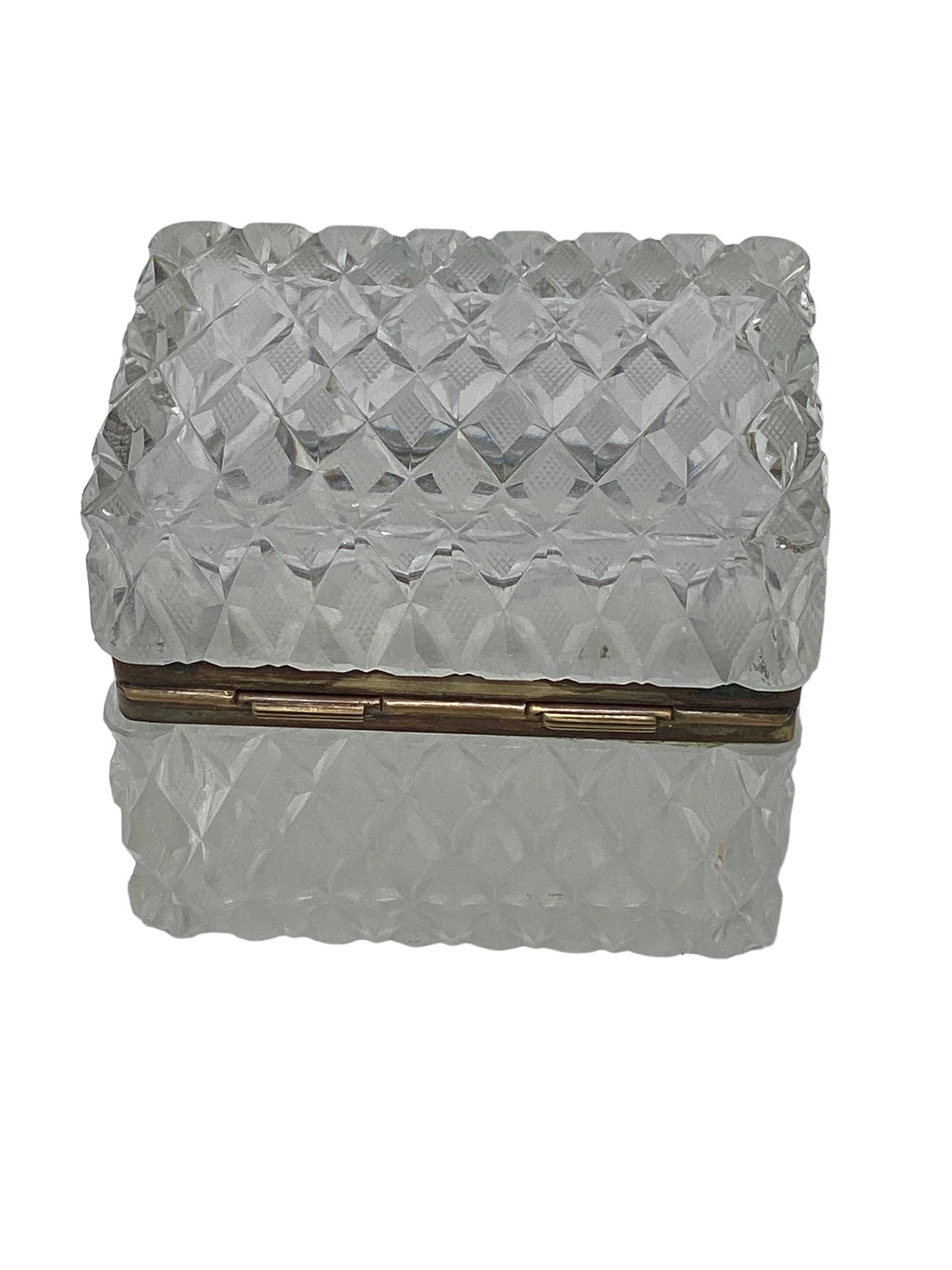 French Cut Crystal Box with Diamond Cut Pattern  In Good Condition For Sale In Chapel Hill, NC
