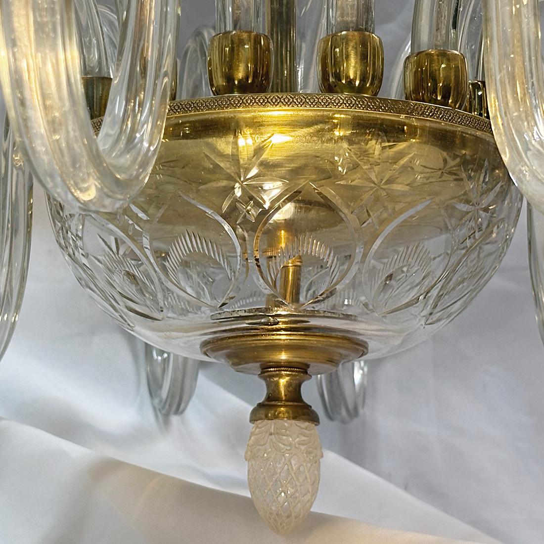 Lustre en cristal taillé à la française Bon état - En vente à New York, NY