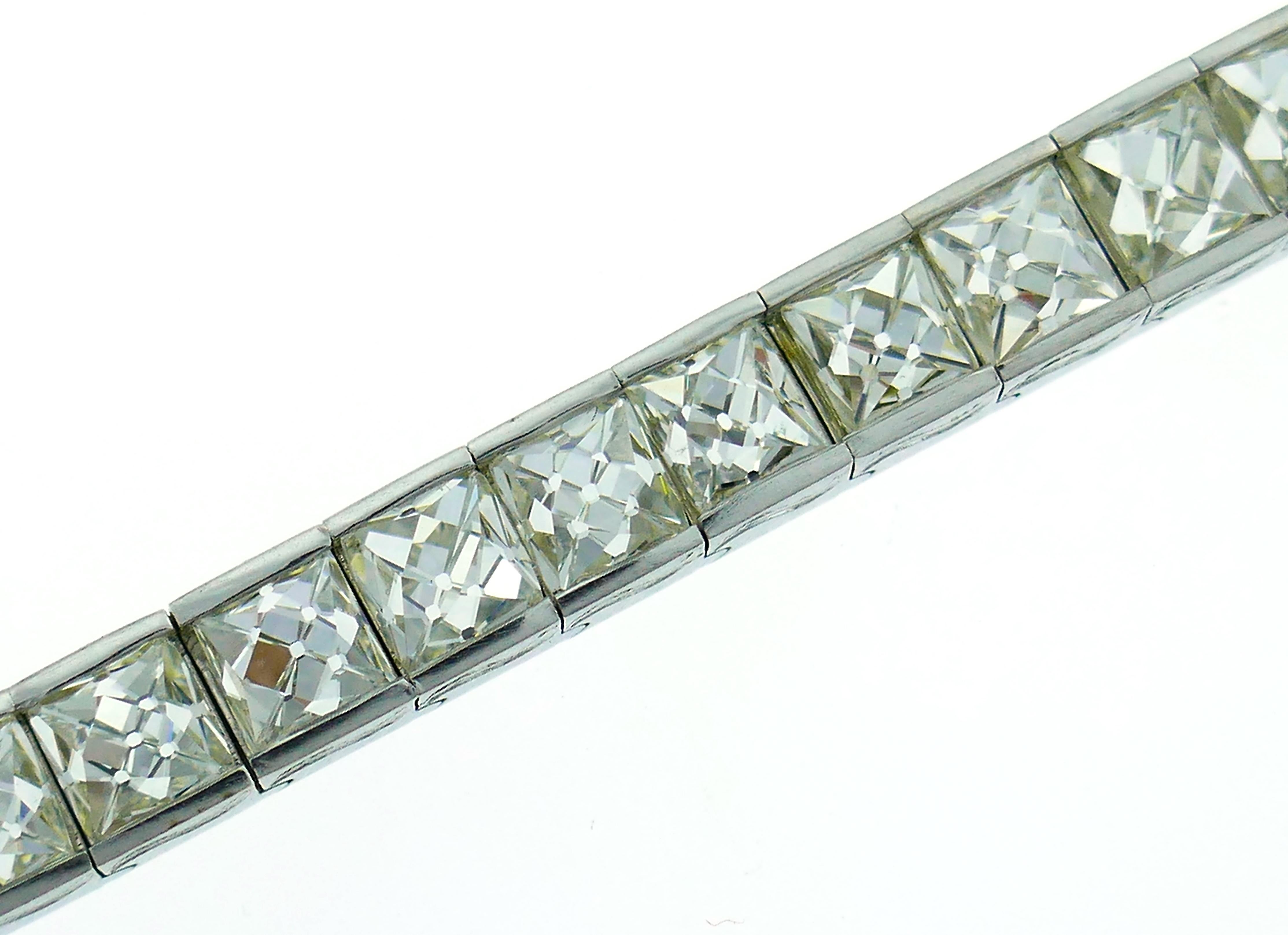 French Cut Diamond Platinum Tennis Line Bracelet, 1960s In Excellent Condition For Sale In Beverly Hills, CA